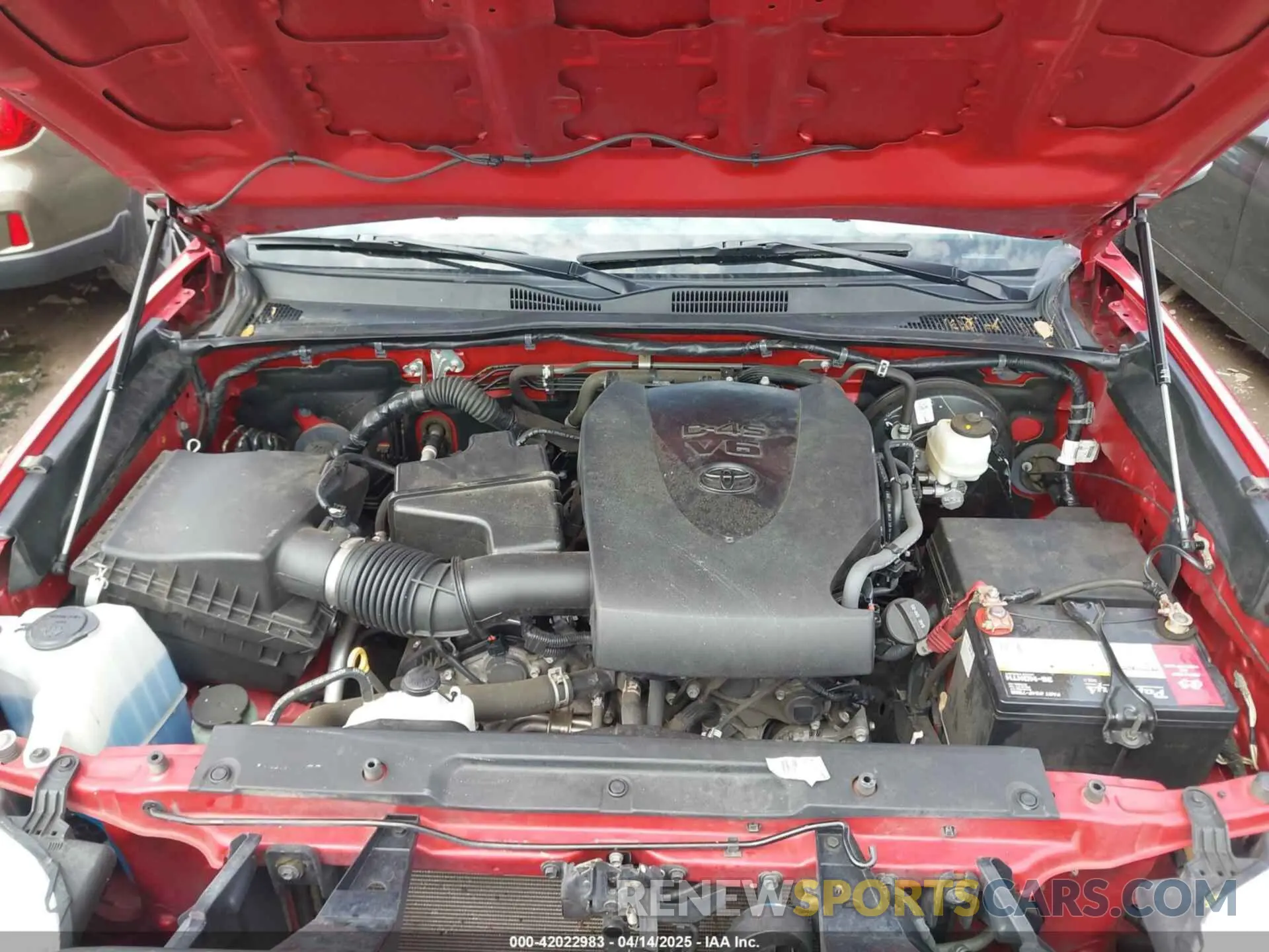 10 fotografías del automóvil dañado 5TFAZ5CN4MX105846 TOYOTA TACOMA 2021