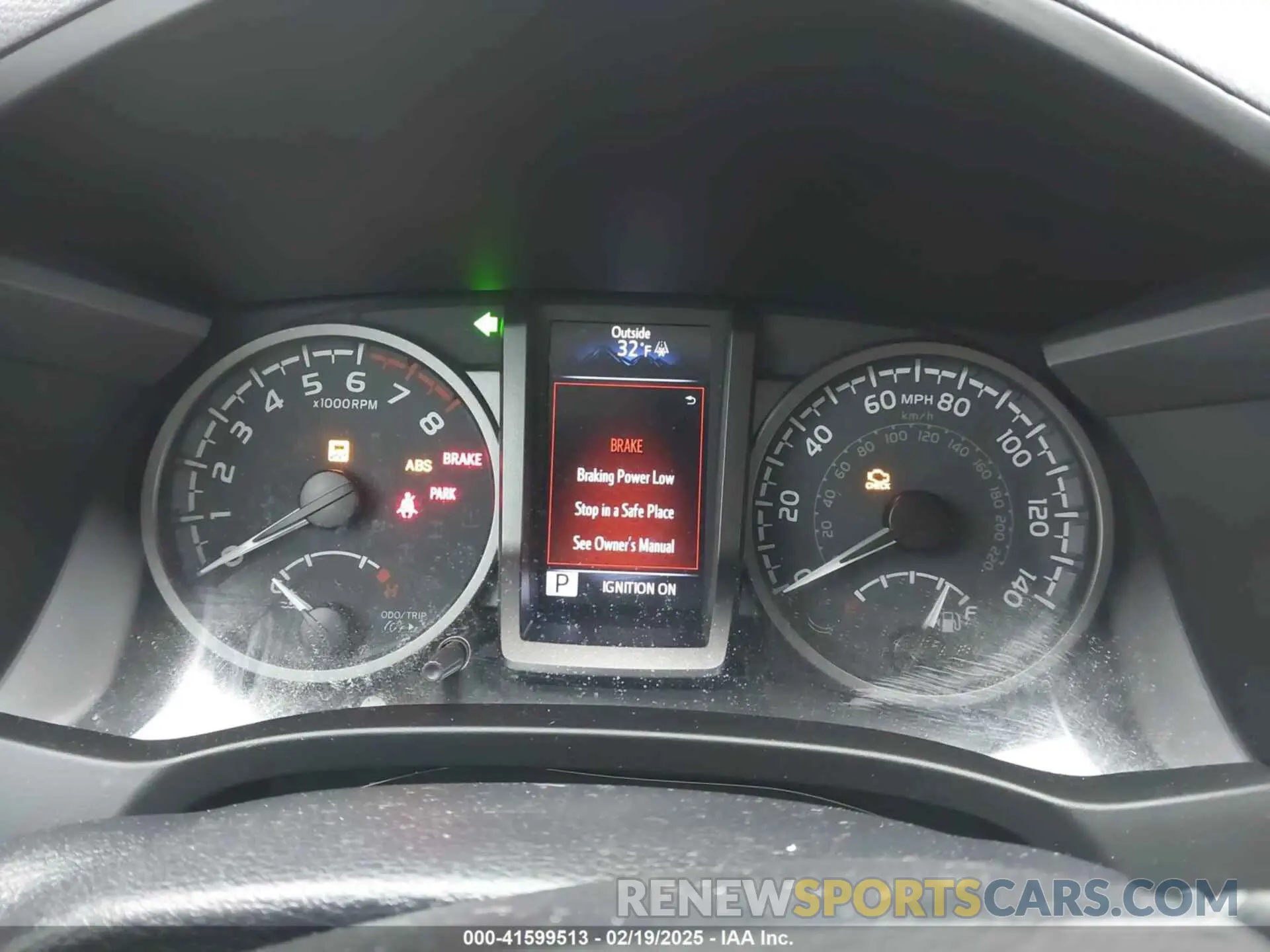 7 fotografías del automóvil dañado 5TFAZ5CN4MX107189 TOYOTA TACOMA 2021