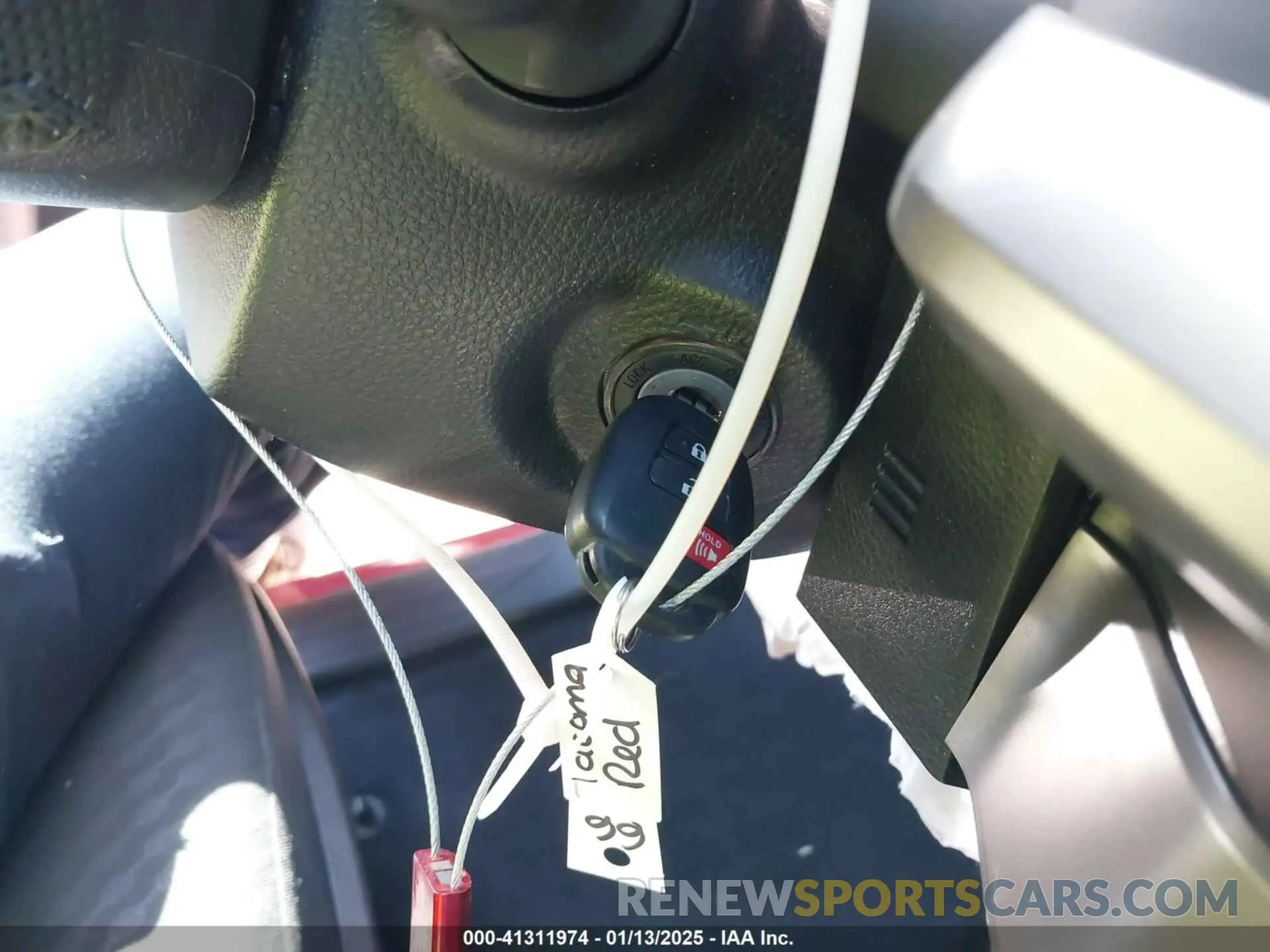 11 fotografías del automóvil dañado 5TFAZ5CN4MX114420 TOYOTA TACOMA 2021