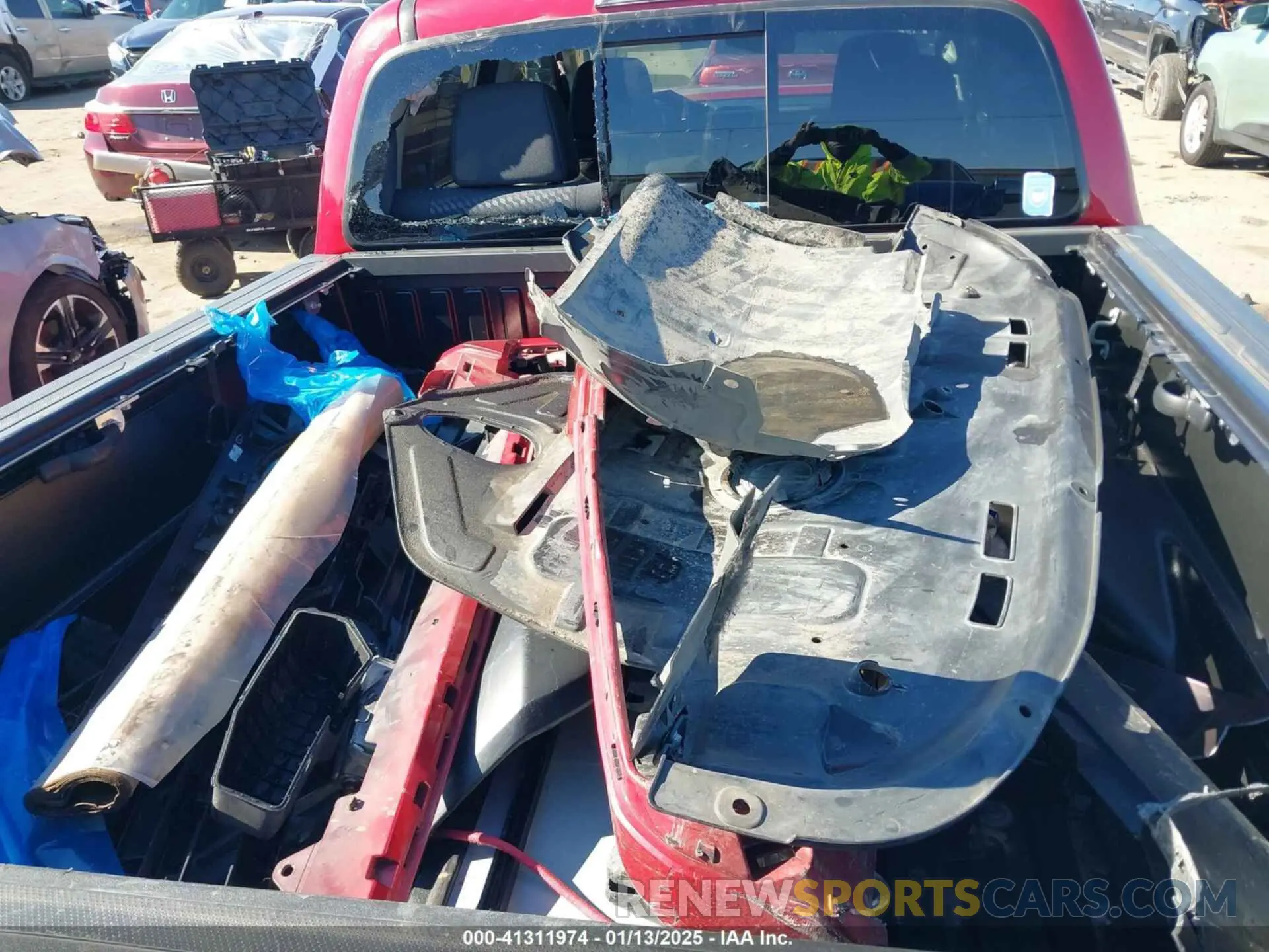 12 fotografías del automóvil dañado 5TFAZ5CN4MX114420 TOYOTA TACOMA 2021