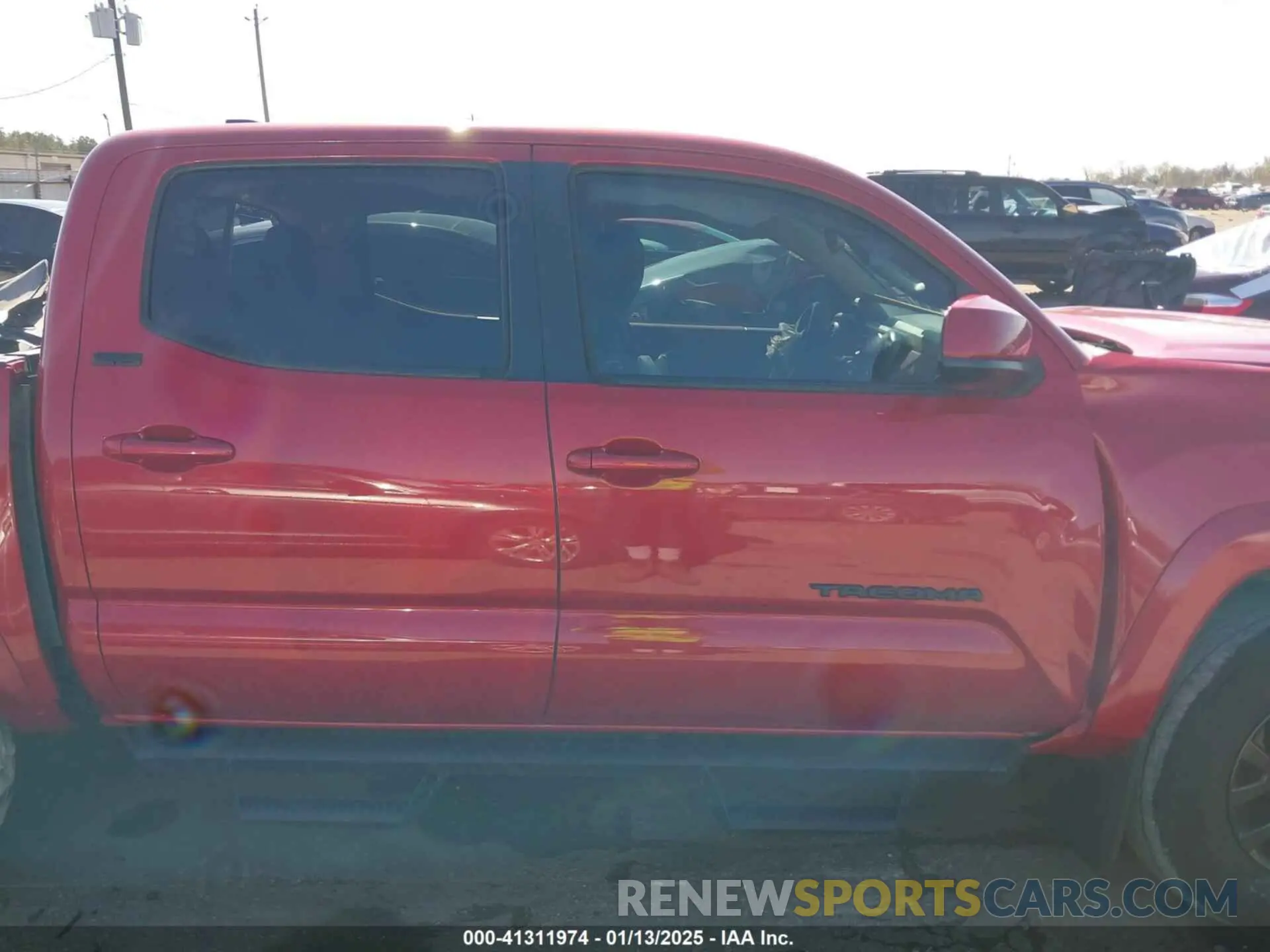 14 fotografías del automóvil dañado 5TFAZ5CN4MX114420 TOYOTA TACOMA 2021