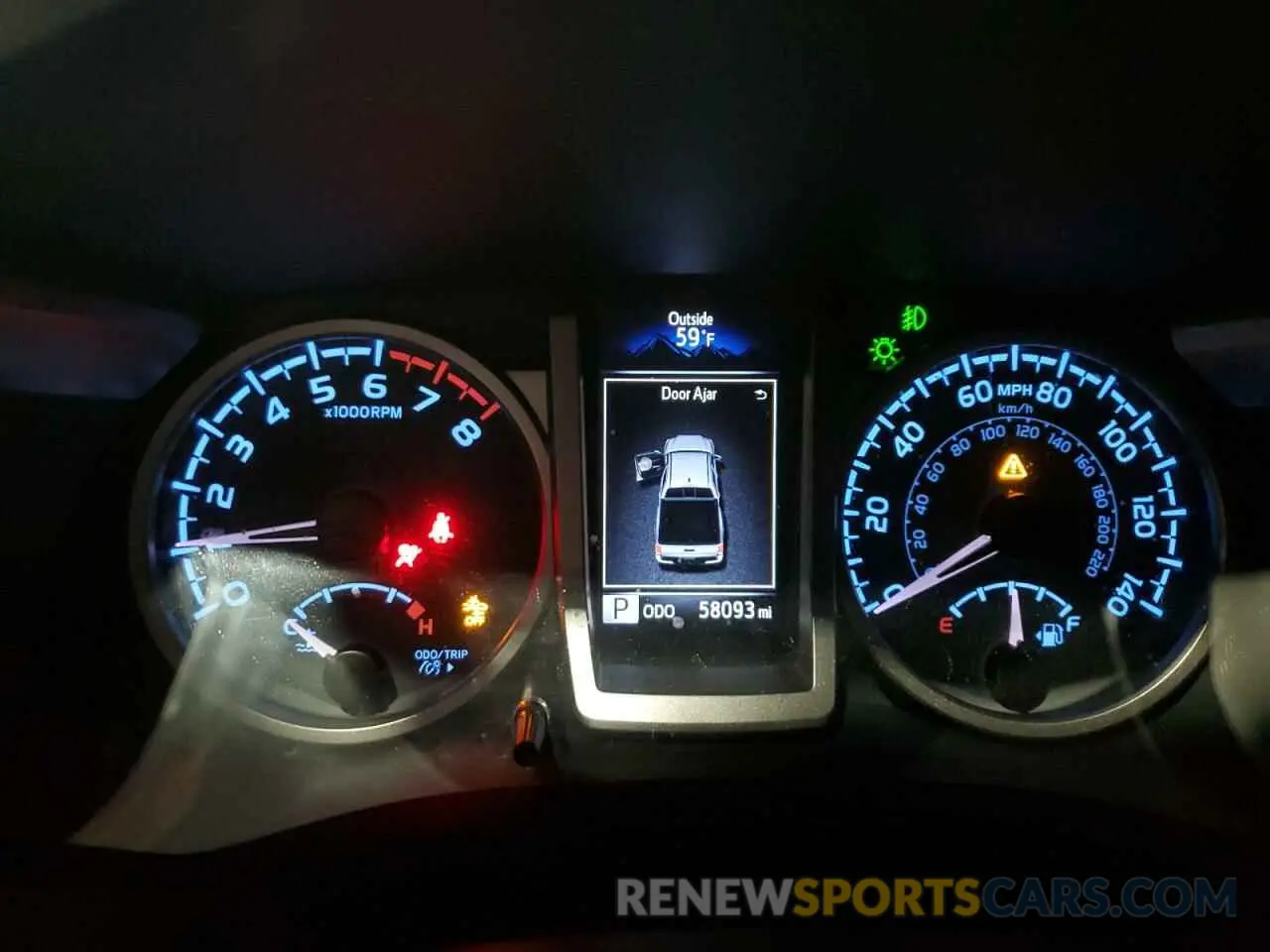 9 fotografías del automóvil dañado 5TFAZ5CN4MX116524 TOYOTA TACOMA 2021