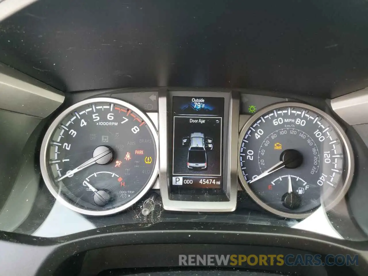 9 fotografías del automóvil dañado 5TFAZ5CN5MX102714 TOYOTA TACOMA 2021