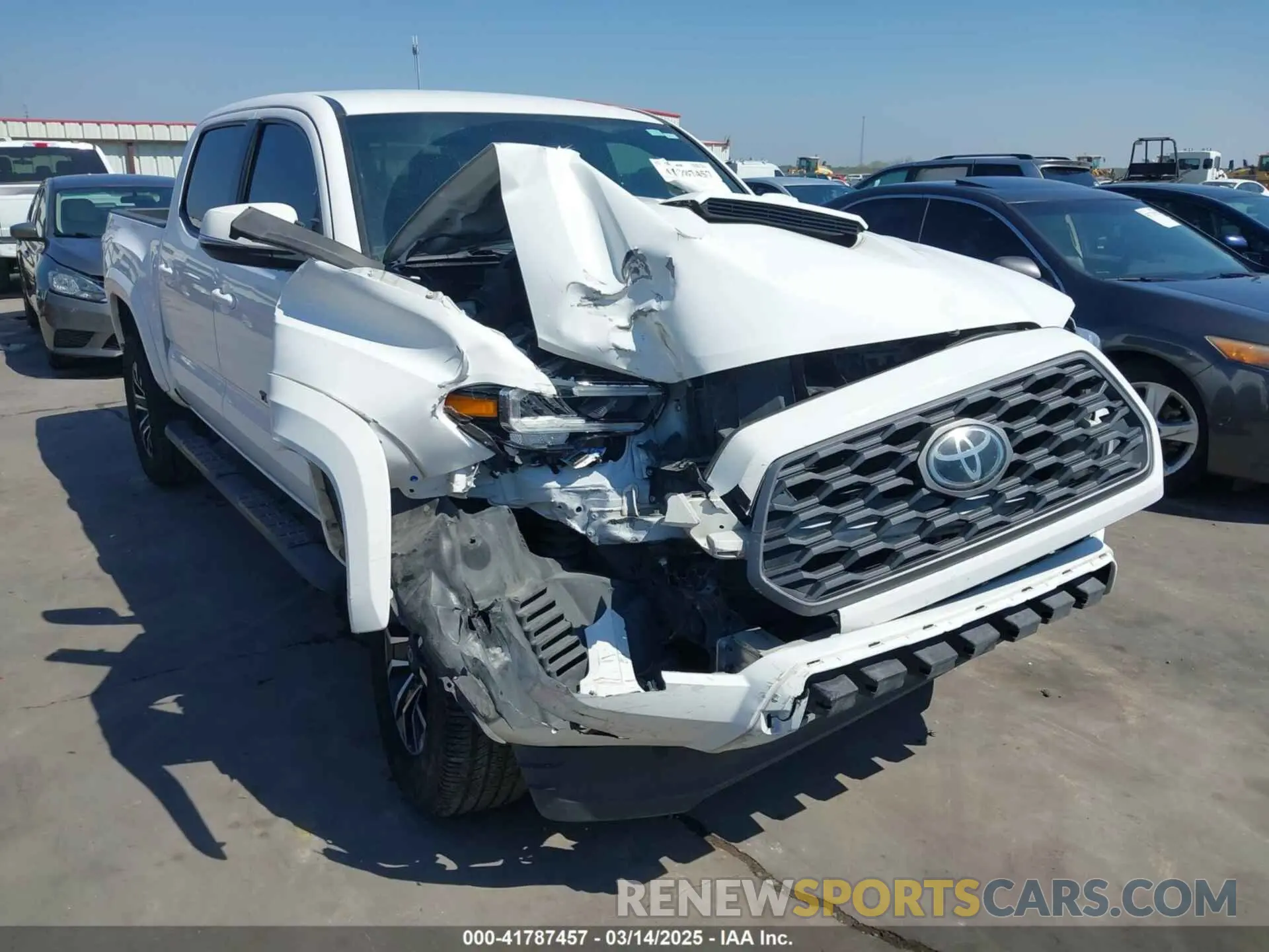 1 fotografías del automóvil dañado 5TFAZ5CN5MX107346 TOYOTA TACOMA 2021