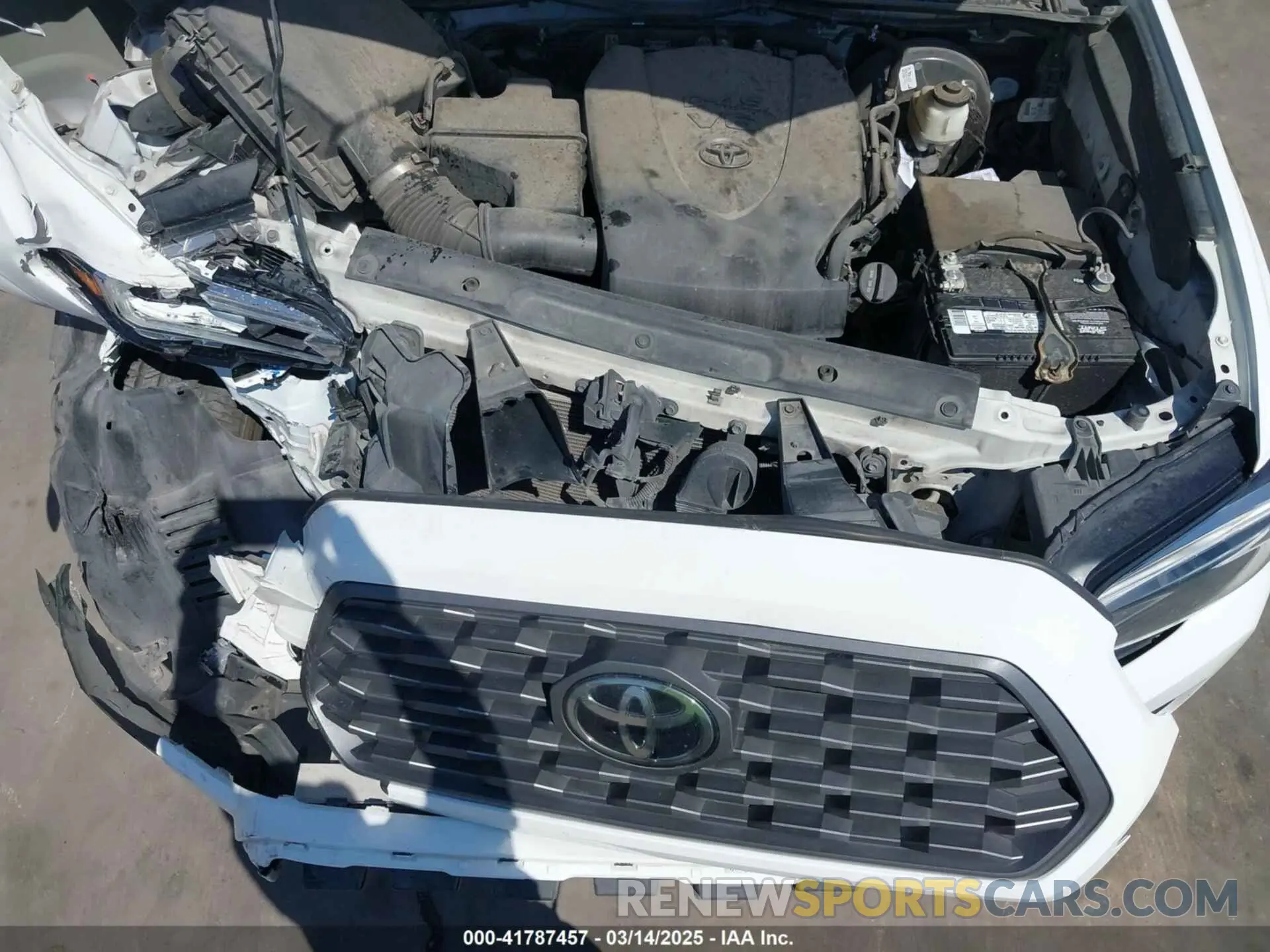 10 fotografías del automóvil dañado 5TFAZ5CN5MX107346 TOYOTA TACOMA 2021