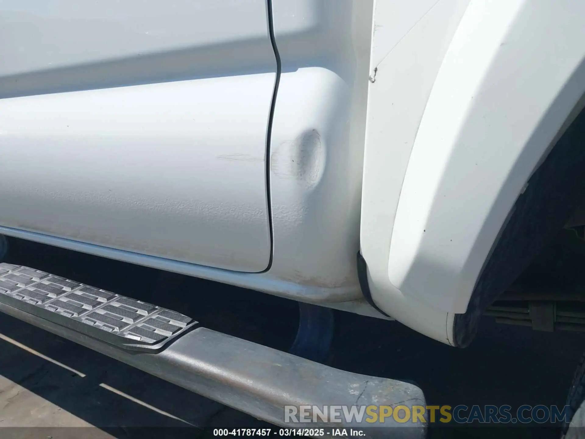 20 fotografías del automóvil dañado 5TFAZ5CN5MX107346 TOYOTA TACOMA 2021