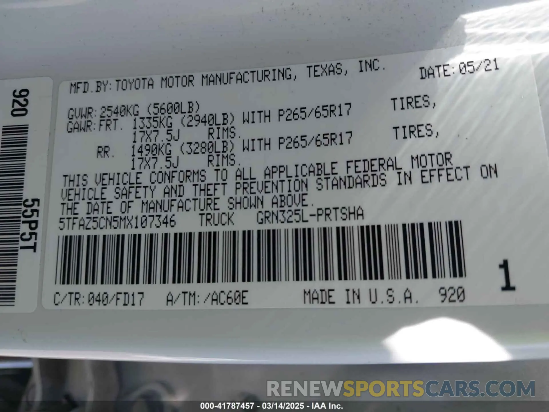 9 fotografías del automóvil dañado 5TFAZ5CN5MX107346 TOYOTA TACOMA 2021