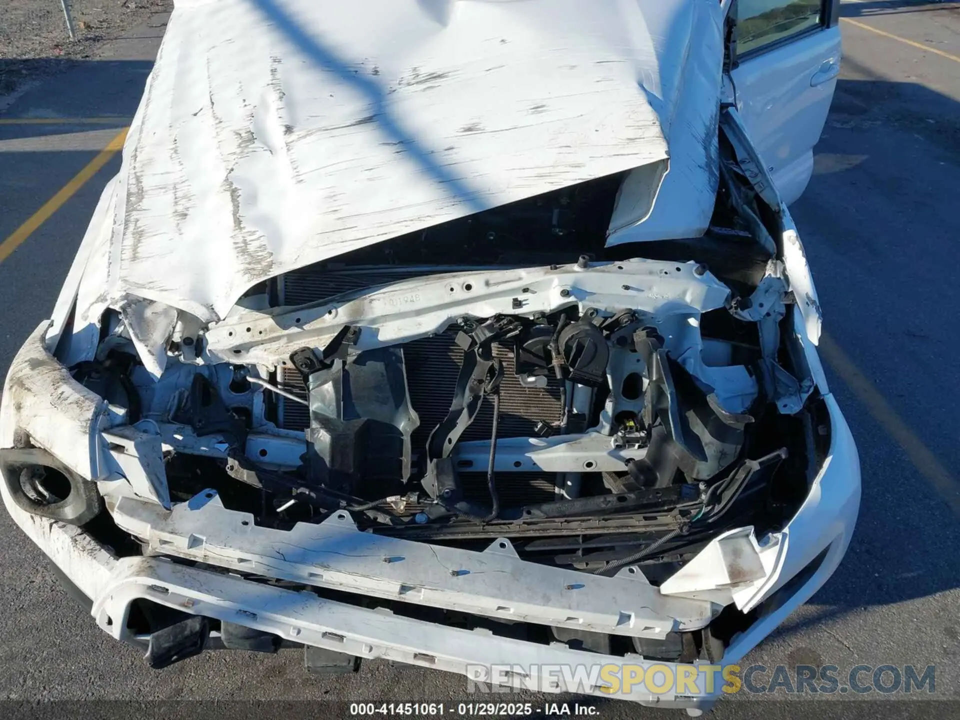 10 fotografías del automóvil dañado 5TFAZ5CN5MX107993 TOYOTA TACOMA 2021