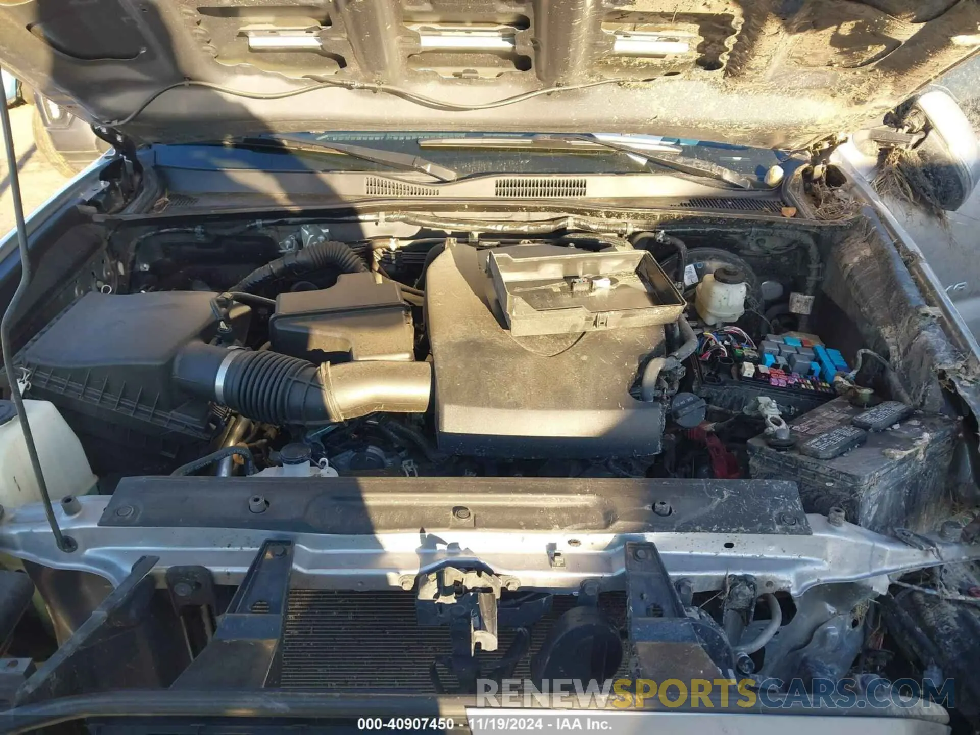 10 fotografías del automóvil dañado 5TFAZ5CN5MX117195 TOYOTA TACOMA 2021