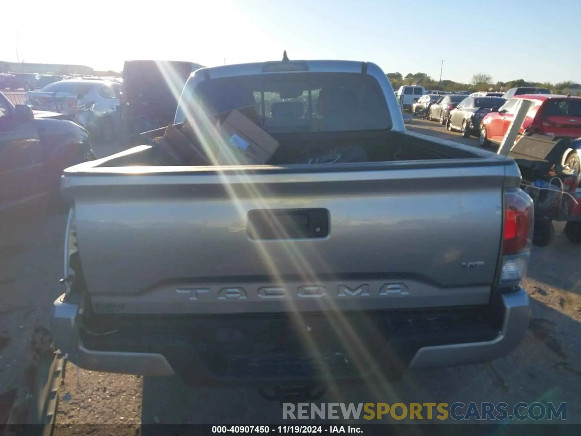 15 fotografías del automóvil dañado 5TFAZ5CN5MX117195 TOYOTA TACOMA 2021