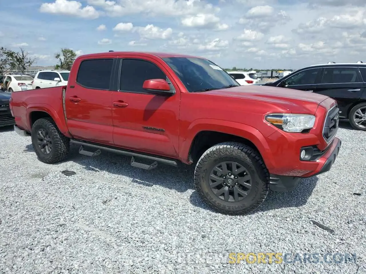4 fotografías del automóvil dañado 5TFAZ5CN6MX097409 TOYOTA TACOMA 2021