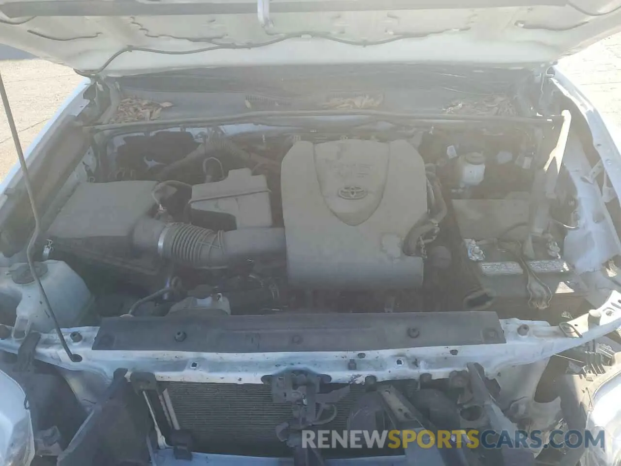 12 fotografías del automóvil dañado 5TFAZ5CN7MX111544 TOYOTA TACOMA 2021