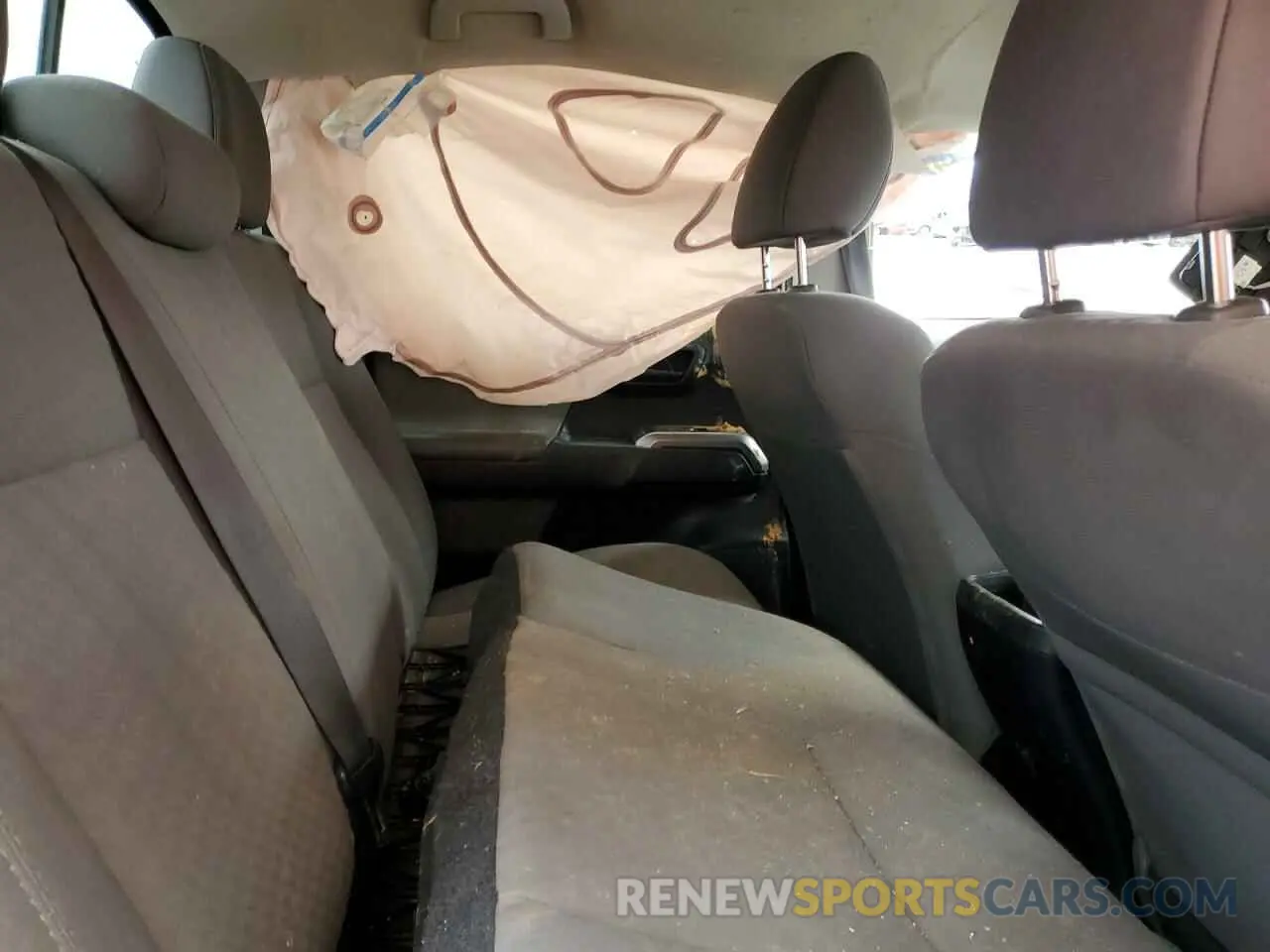 10 fotografías del automóvil dañado 5TFAZ5CN8MX096911 TOYOTA TACOMA 2021