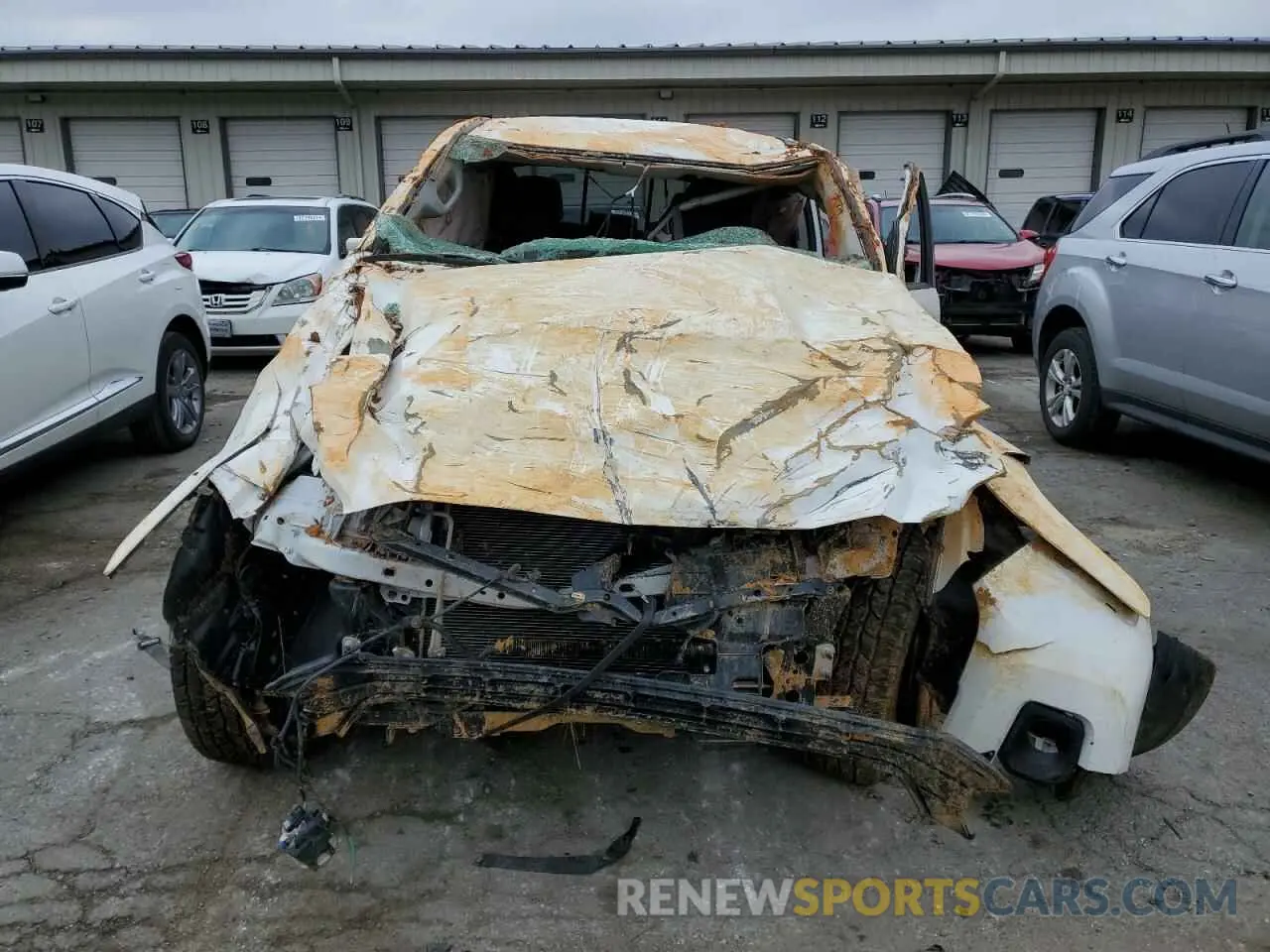 5 fotografías del automóvil dañado 5TFAZ5CN8MX096911 TOYOTA TACOMA 2021