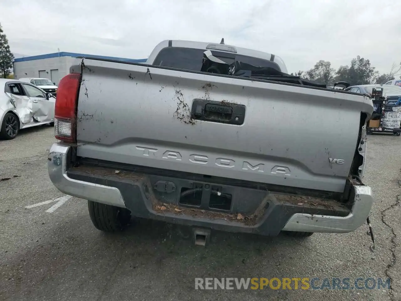 6 fotografías del automóvil dañado 5TFAZ5CN8MX097735 TOYOTA TACOMA 2021
