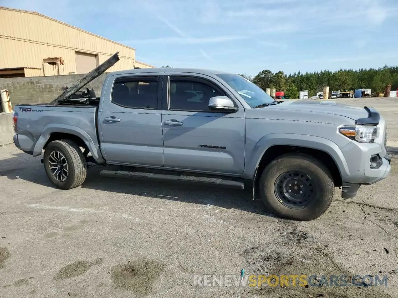 4 fotografías del automóvil dañado 5TFAZ5CN8MX111794 TOYOTA TACOMA 2021