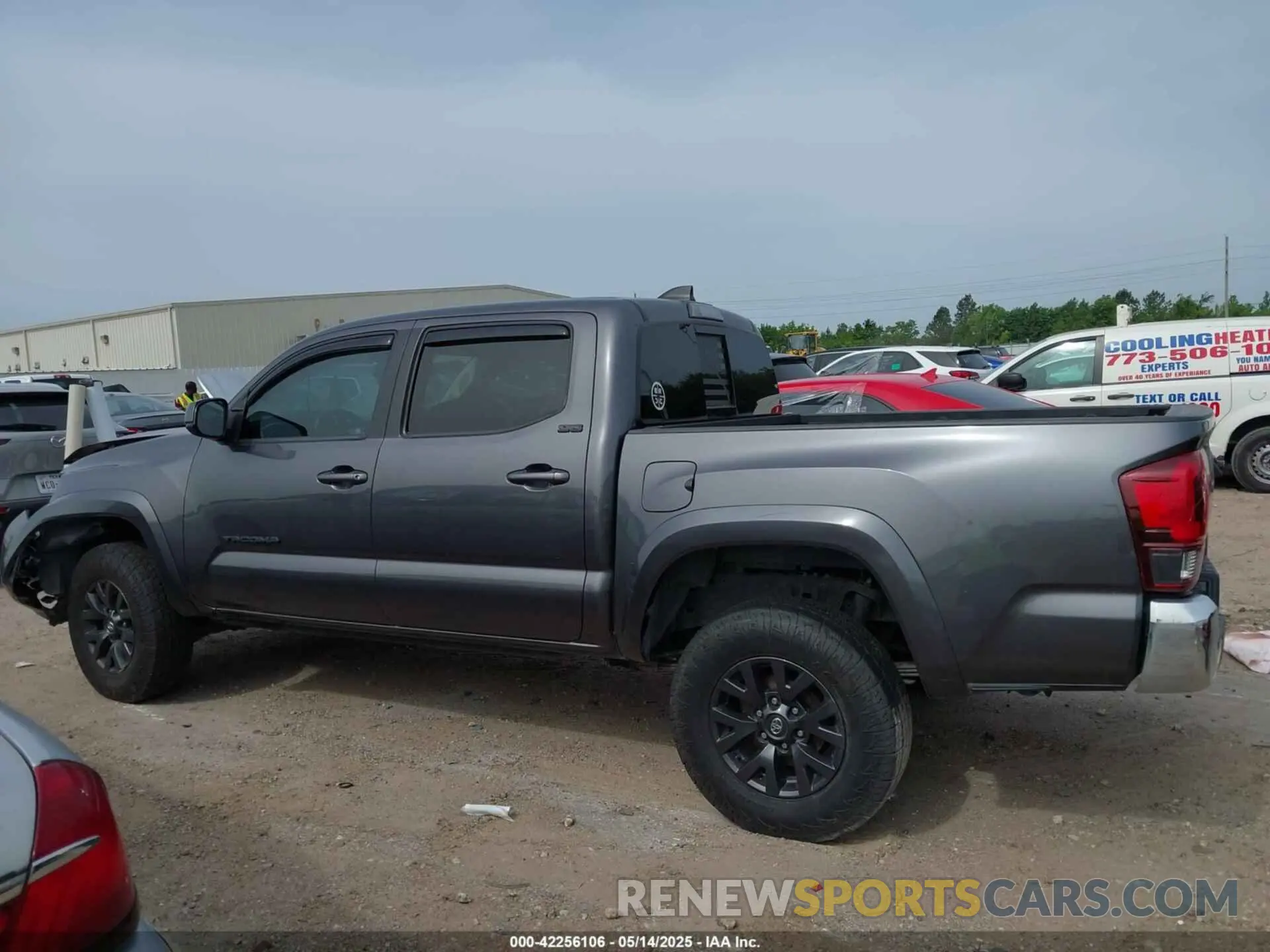 14 fotografías del automóvil dañado 5TFAZ5CN9MX105504 TOYOTA TACOMA 2021