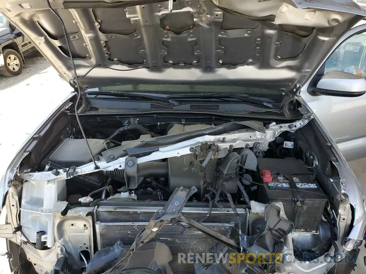 13 fotografías del automóvil dañado 5TFAZ5CN9MX107916 TOYOTA TACOMA 2021