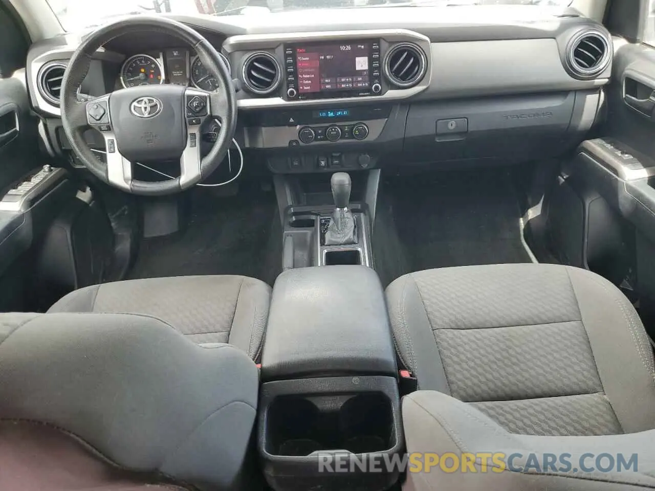 8 fotografías del automóvil dañado 5TFAZ5CNXMX102031 TOYOTA TACOMA 2021