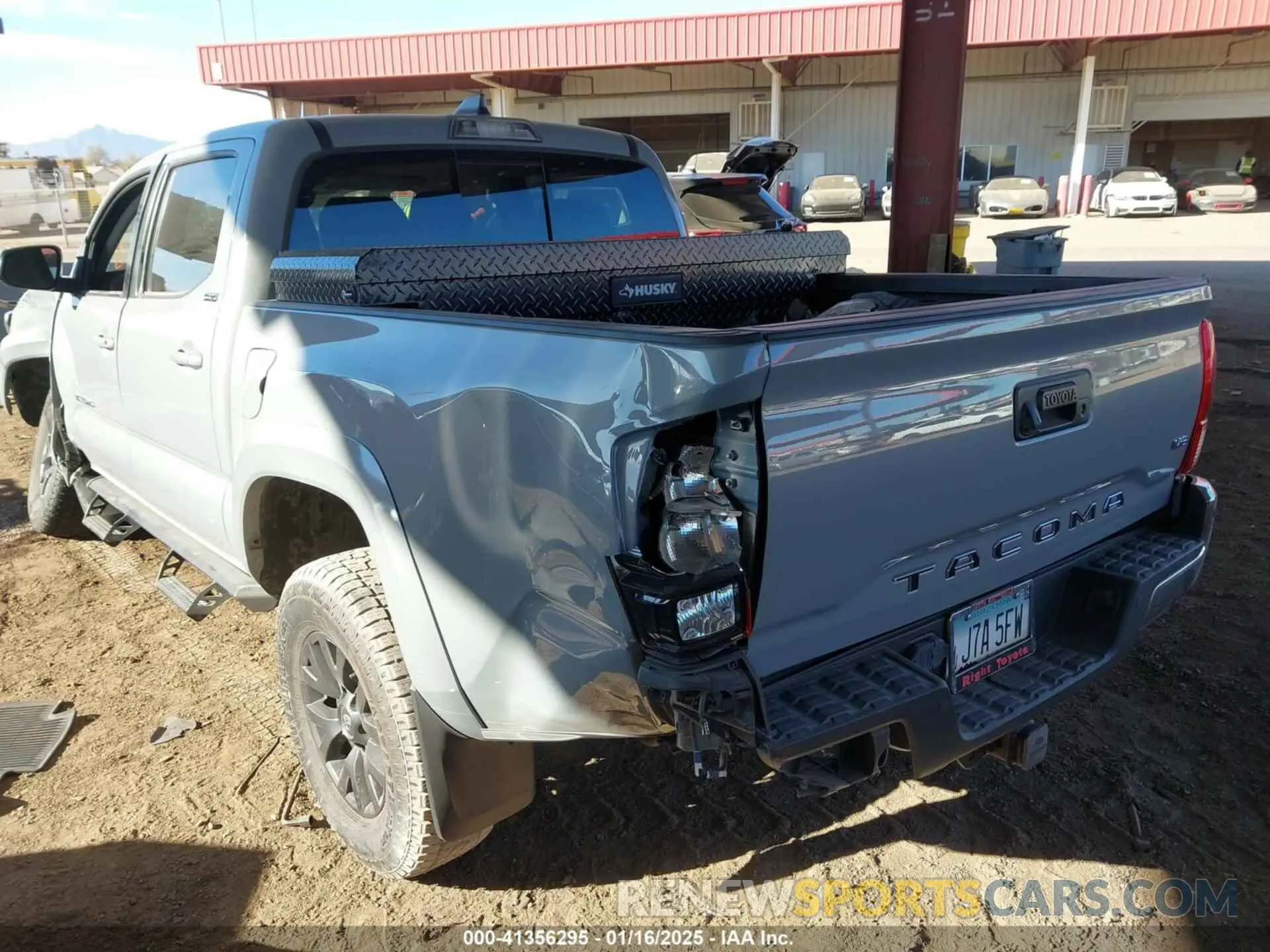 3 fotografías del automóvil dañado 5TFAZ5CNXMX108296 TOYOTA TACOMA 2021
