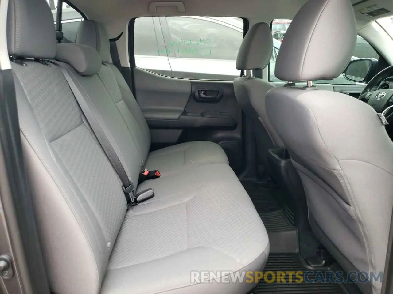 6 fotografías del automóvil dañado 5TFCZ5AN0MX254928 TOYOTA TACOMA 2021