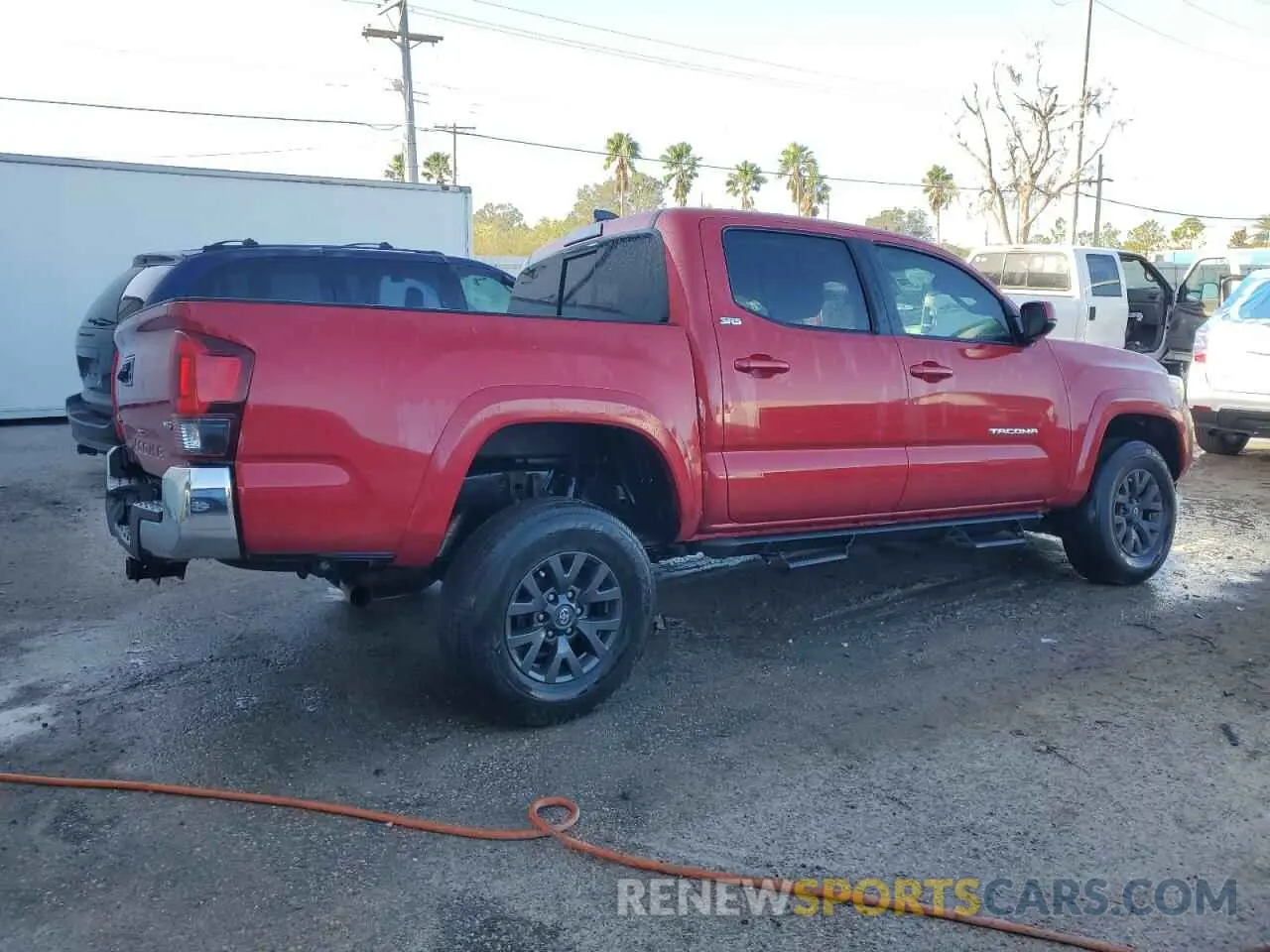 3 fotografías del automóvil dañado 5TFCZ5AN0MX261605 TOYOTA TACOMA 2021