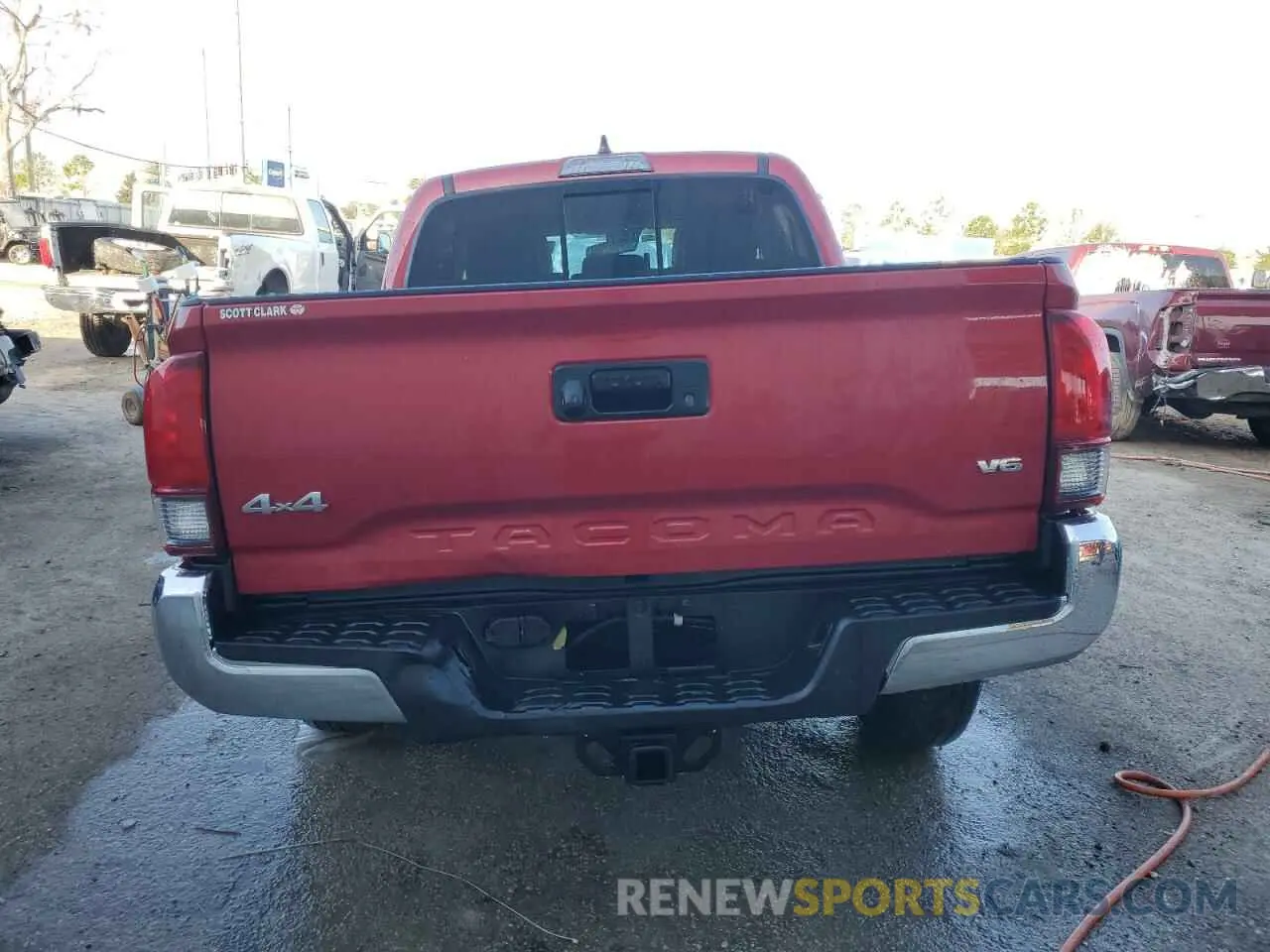 6 fotografías del automóvil dañado 5TFCZ5AN0MX261605 TOYOTA TACOMA 2021