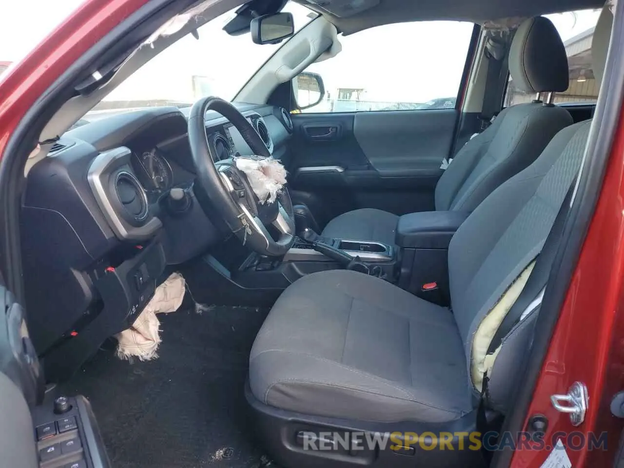 7 fotografías del automóvil dañado 5TFCZ5AN0MX261605 TOYOTA TACOMA 2021
