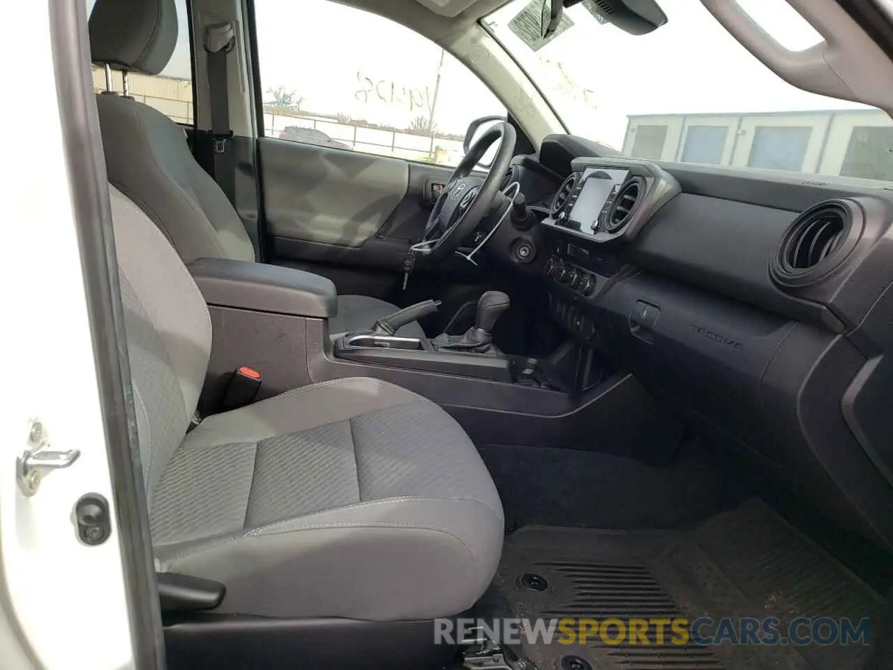 5 fotografías del automóvil dañado 5TFCZ5AN0MX267985 TOYOTA TACOMA 2021