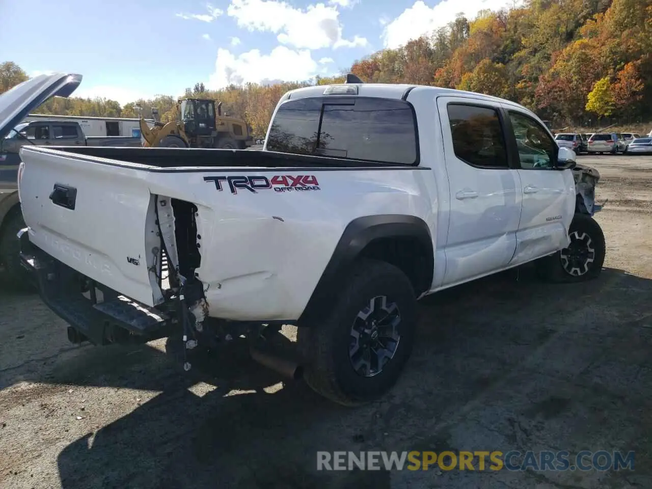 4 fotografías del automóvil dañado 5TFCZ5AN0MX274662 TOYOTA TACOMA 2021
