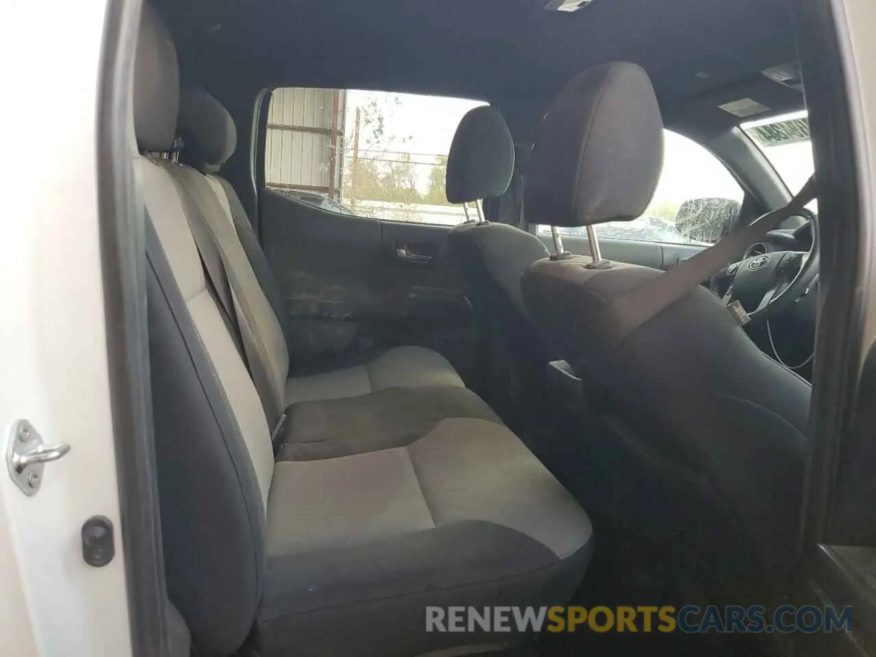 10 fotografías del automóvil dañado 5TFCZ5AN1MX265954 TOYOTA TACOMA 2021