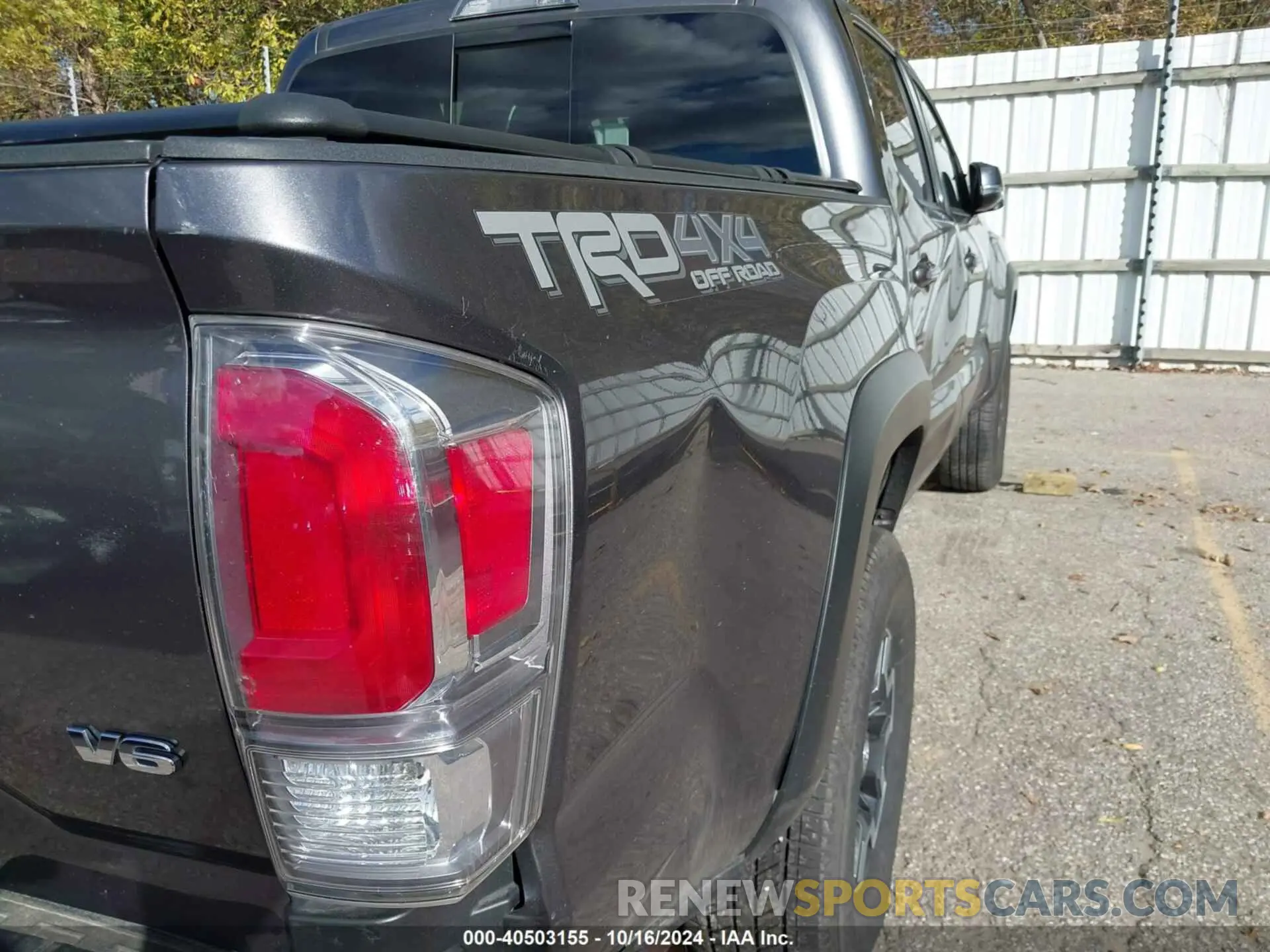 18 fotografías del automóvil dañado 5TFCZ5AN1MX269390 TOYOTA TACOMA 2021