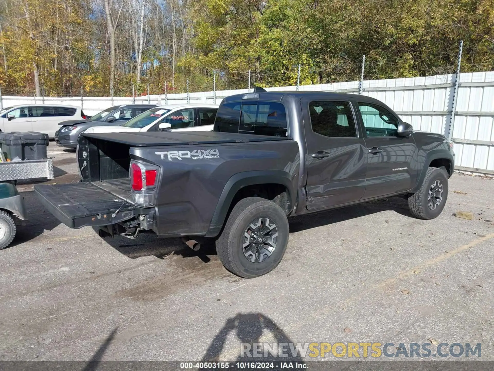 4 fotografías del automóvil dañado 5TFCZ5AN1MX269390 TOYOTA TACOMA 2021