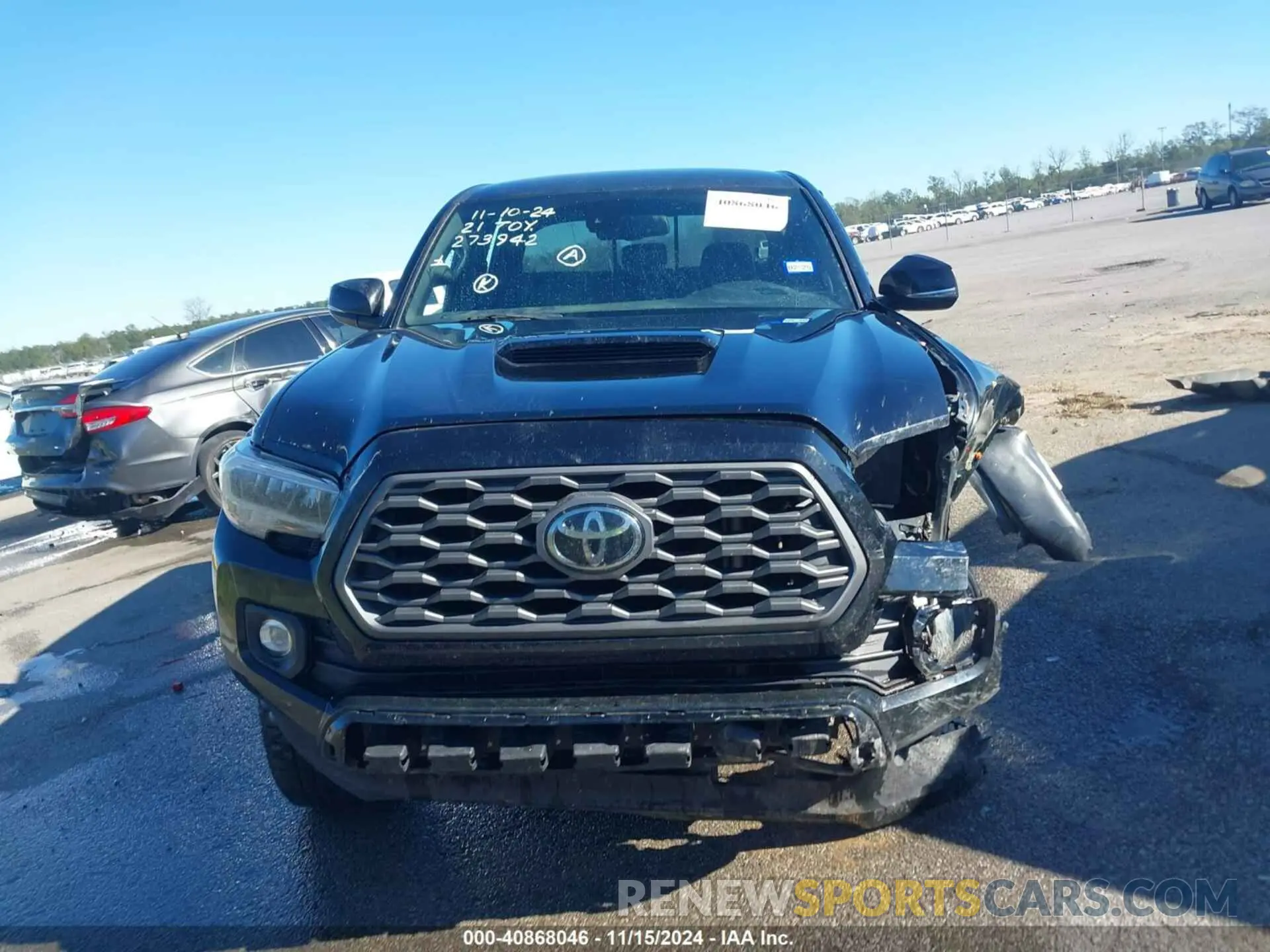13 fotografías del automóvil dañado 5TFCZ5AN1MX273942 TOYOTA TACOMA 2021
