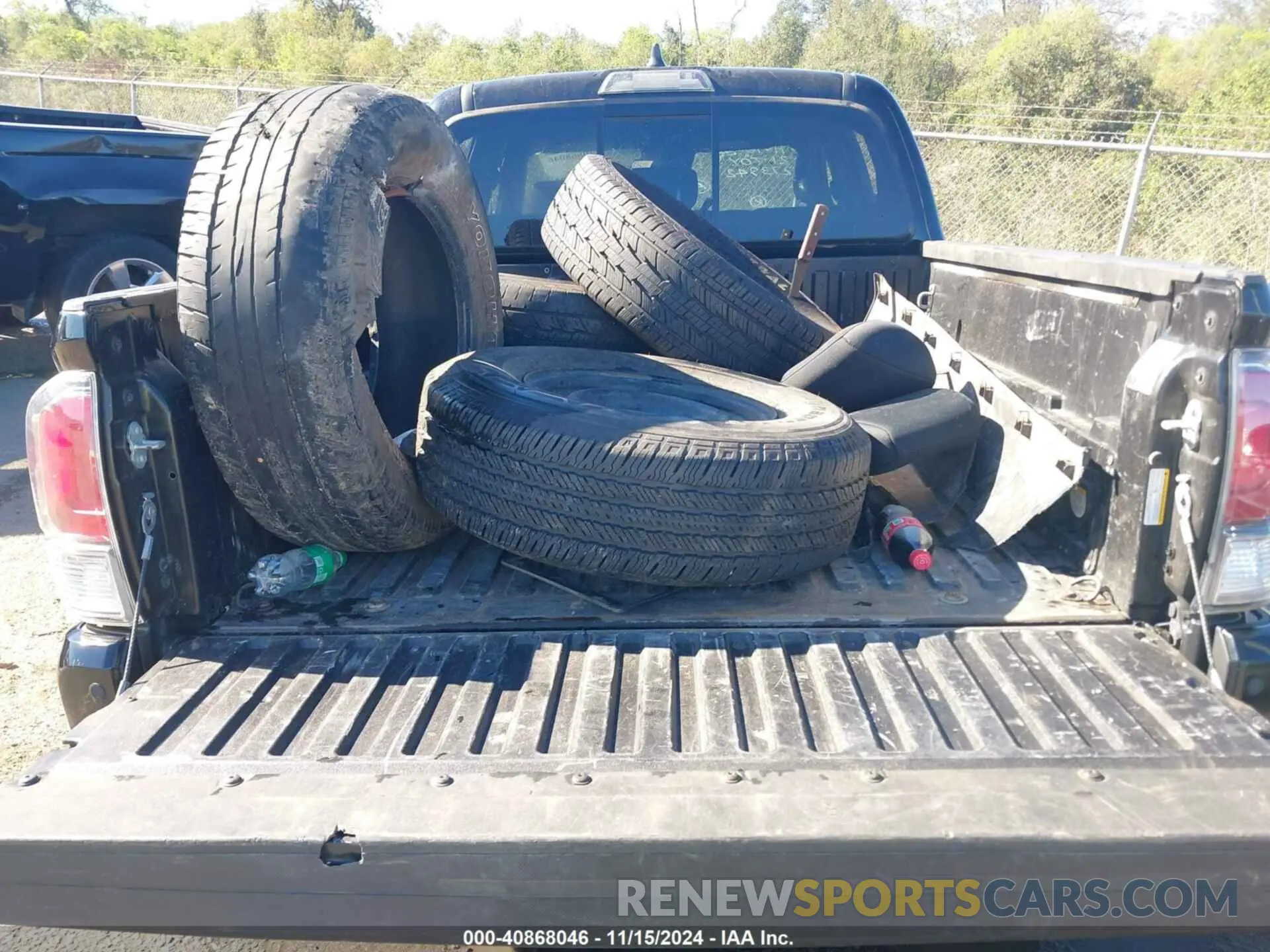8 fotografías del automóvil dañado 5TFCZ5AN1MX273942 TOYOTA TACOMA 2021