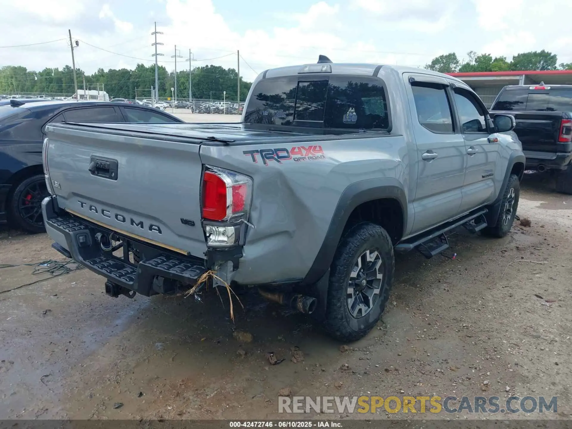 4 fotografías del automóvil dañado 5TFCZ5AN1MX274296 TOYOTA TACOMA 2021