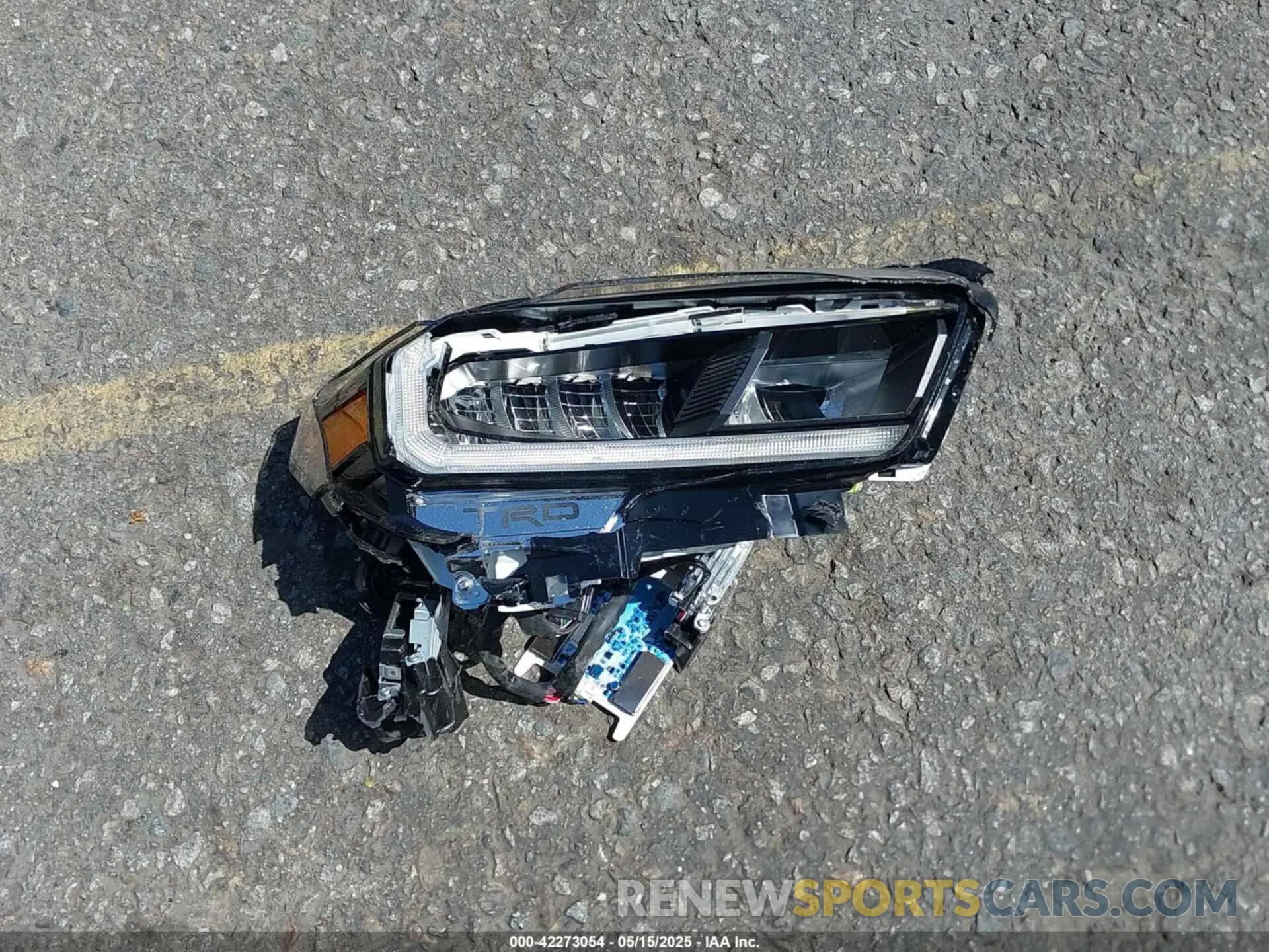 11 fotografías del automóvil dañado 5TFCZ5AN1MX274315 TOYOTA TACOMA 2021
