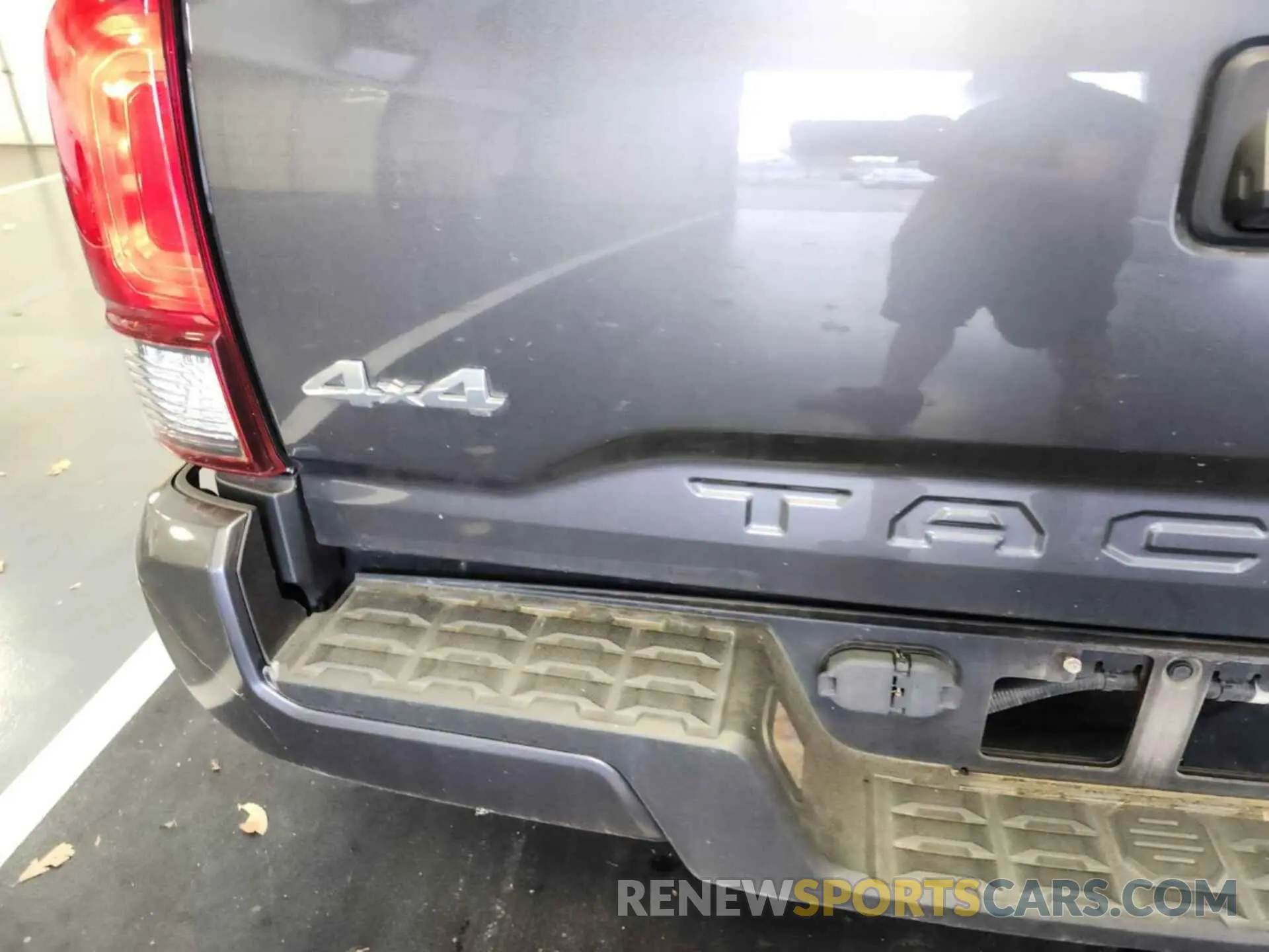 11 fotografías del automóvil dañado 5TFCZ5AN1MX280518 TOYOTA TACOMA 2021