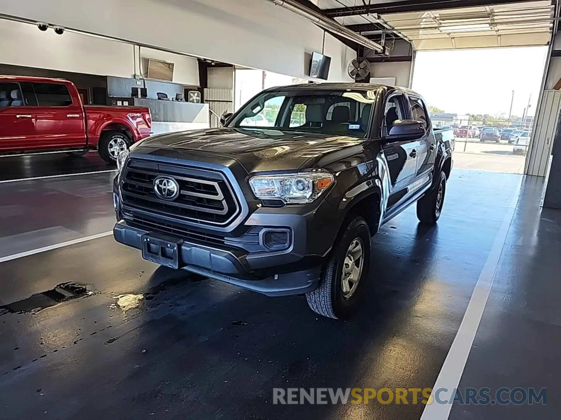 23 fotografías del automóvil dañado 5TFCZ5AN1MX280518 TOYOTA TACOMA 2021