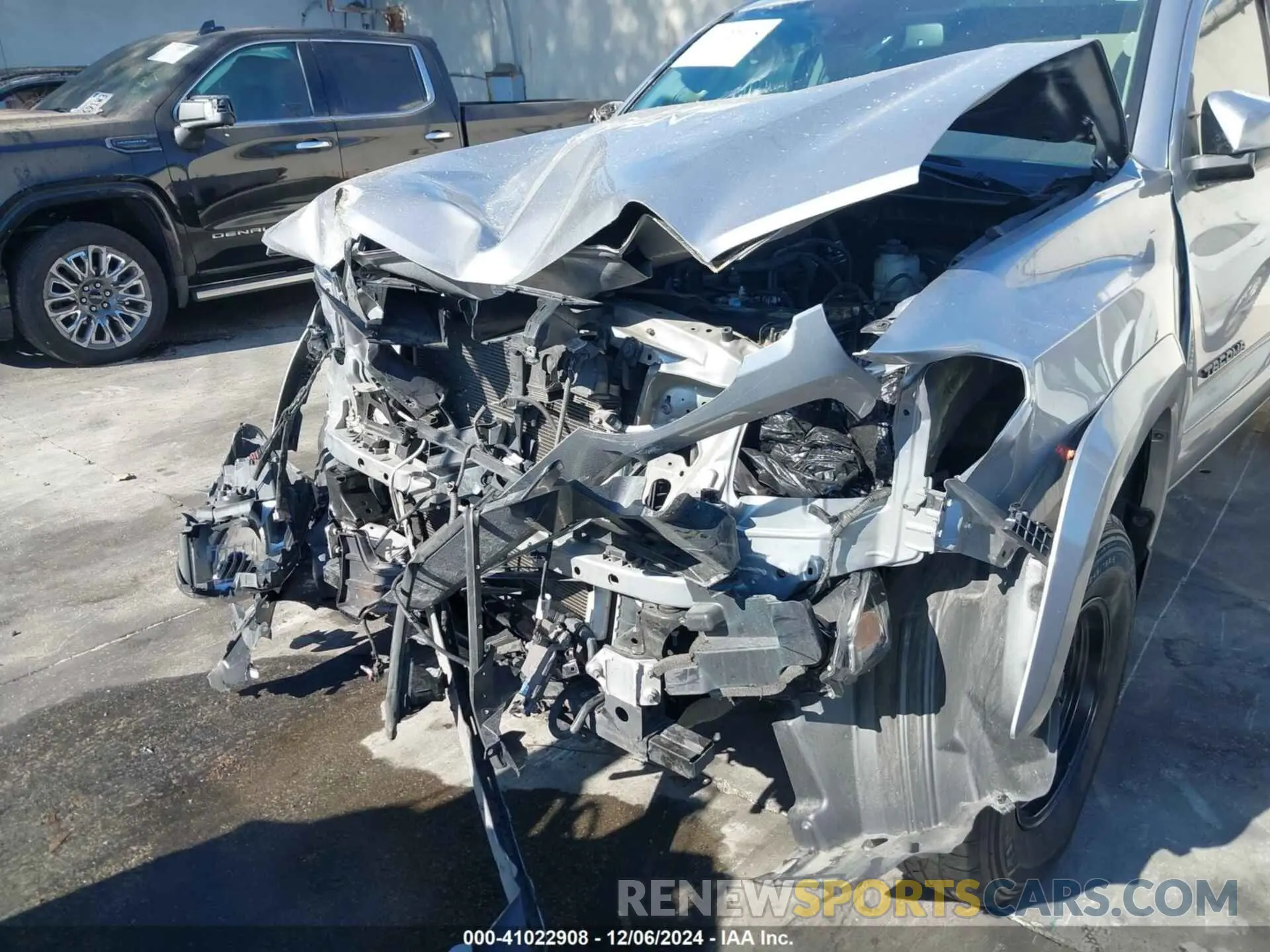 17 fotografías del automóvil dañado 5TFCZ5AN1MX282401 TOYOTA TACOMA 2021