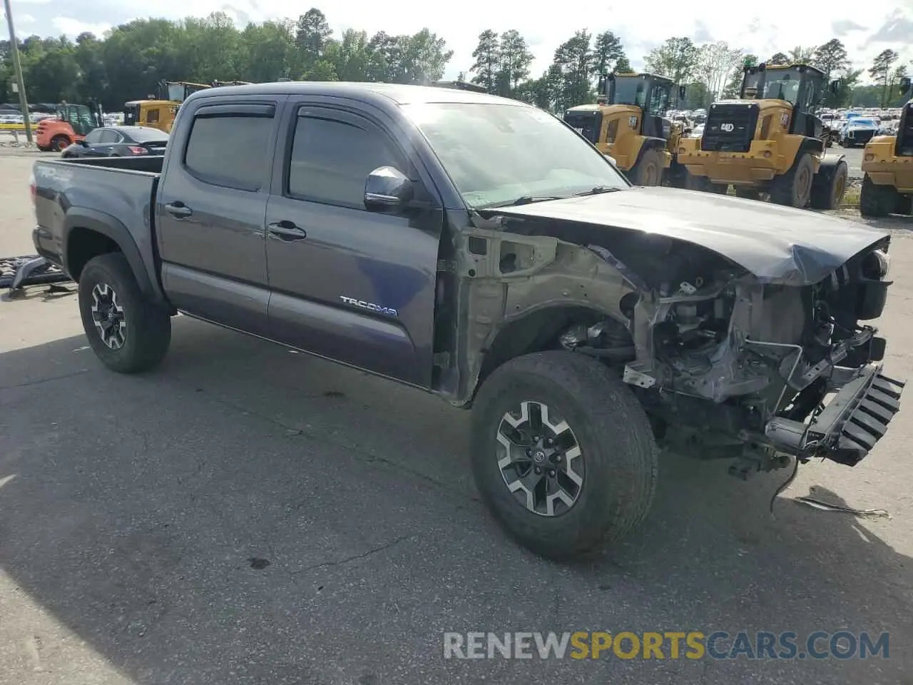 4 fotografías del automóvil dañado 5TFCZ5AN2MX255160 TOYOTA TACOMA 2021