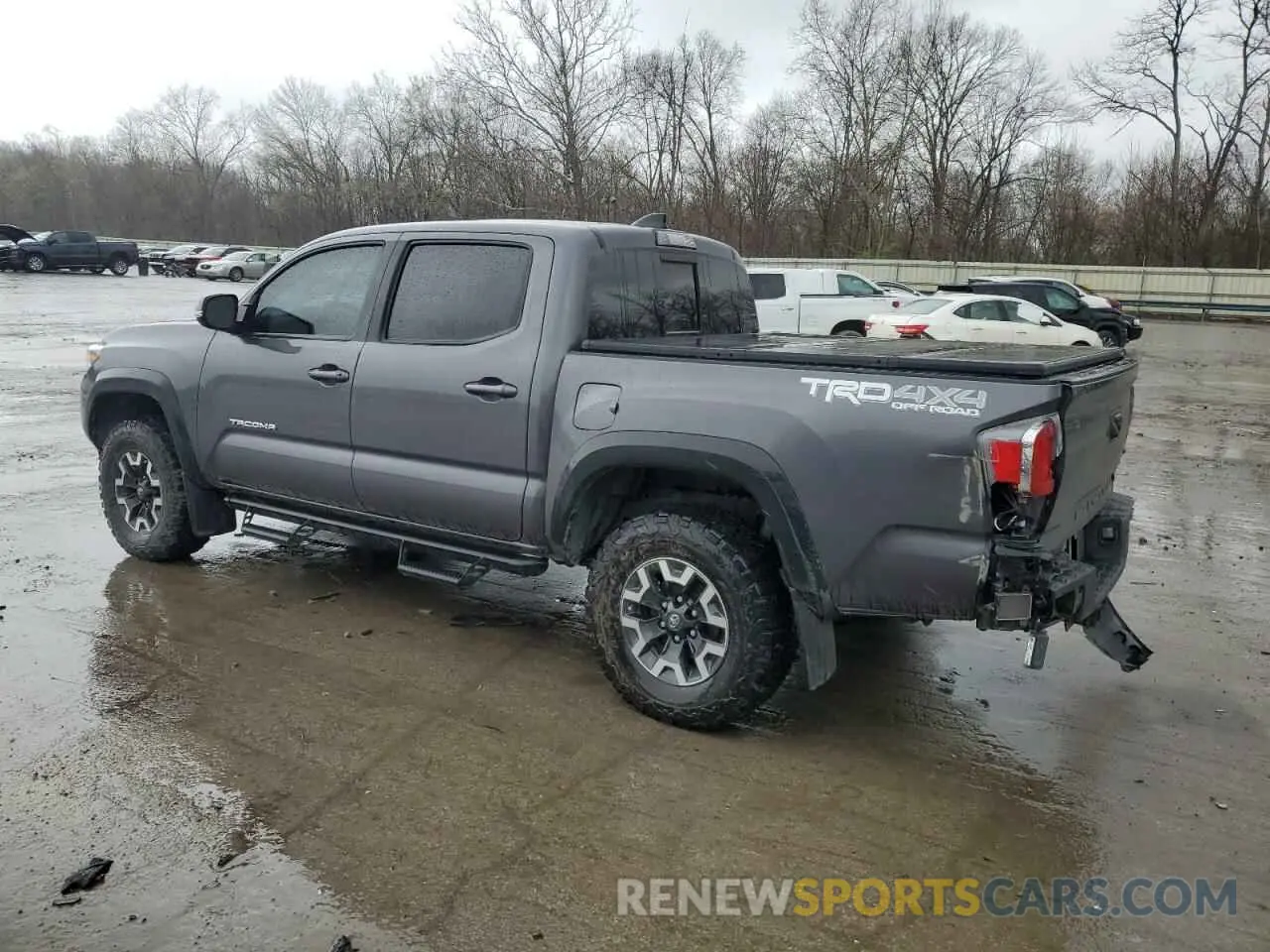 2 fotografías del automóvil dañado 5TFCZ5AN2MX256714 TOYOTA TACOMA 2021