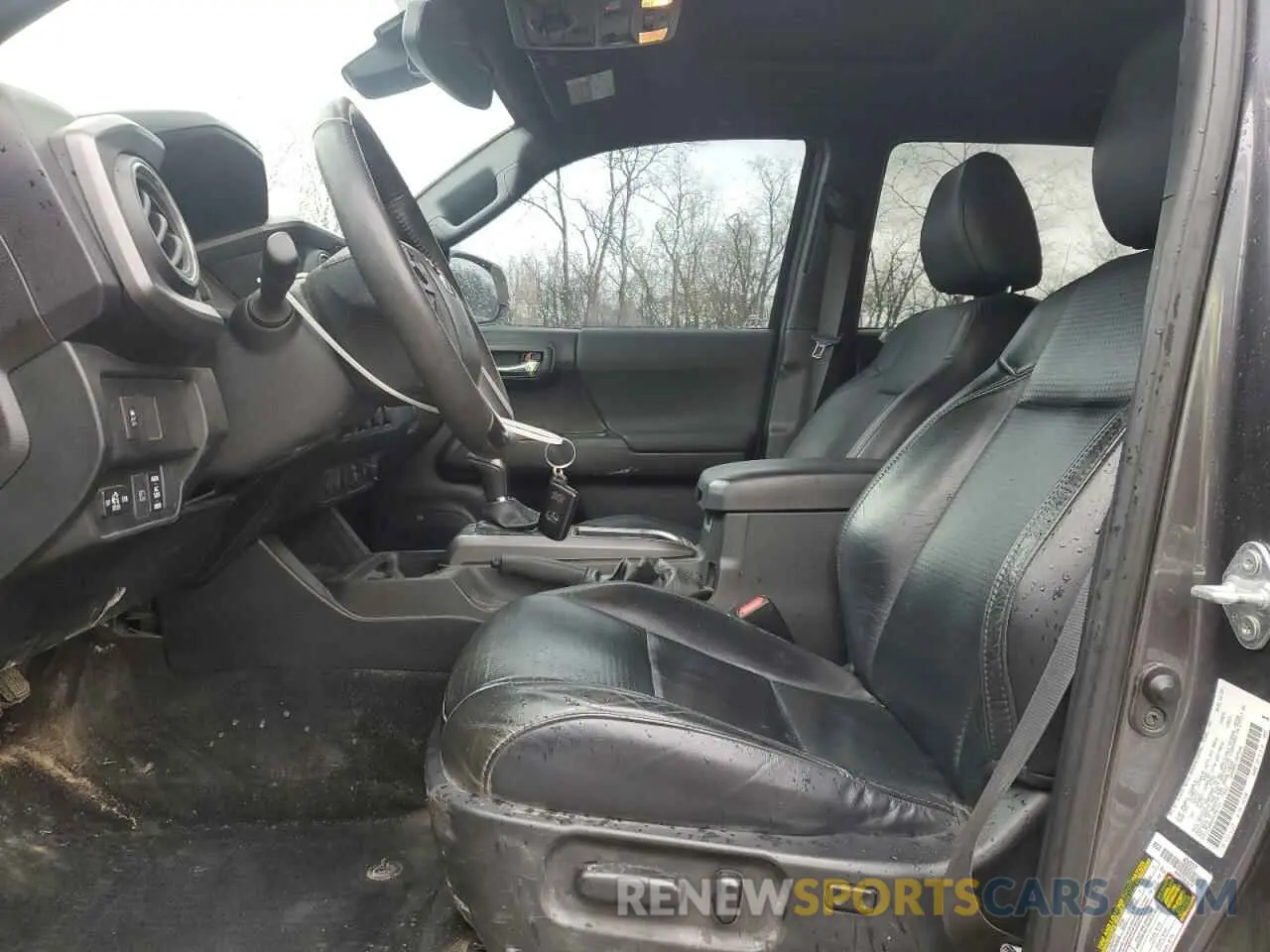 7 fotografías del automóvil dañado 5TFCZ5AN2MX256714 TOYOTA TACOMA 2021