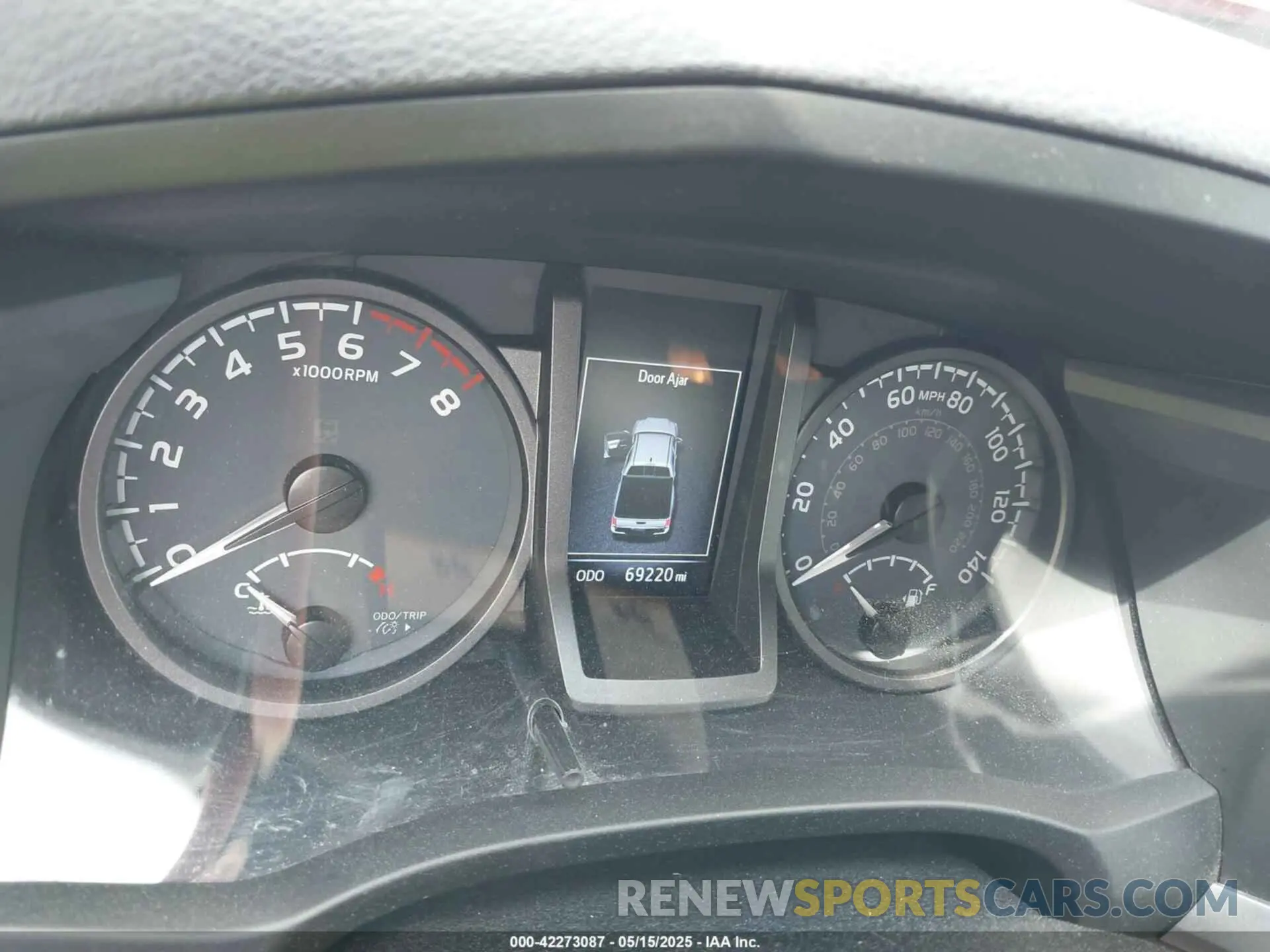 7 fotografías del automóvil dañado 5TFCZ5AN2MX263159 TOYOTA TACOMA 2021