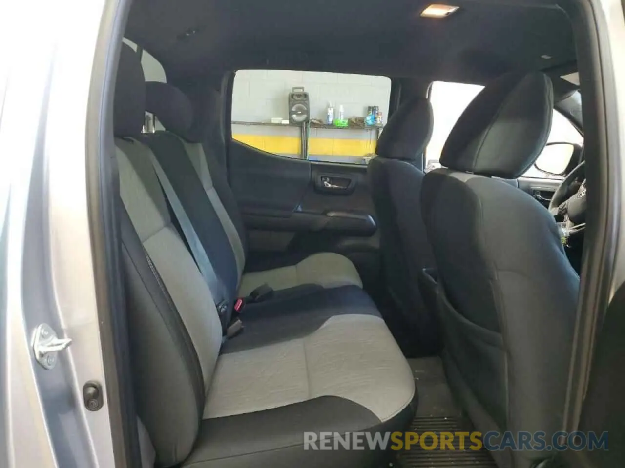 10 fotografías del automóvil dañado 5TFCZ5AN3MX253708 TOYOTA TACOMA 2021