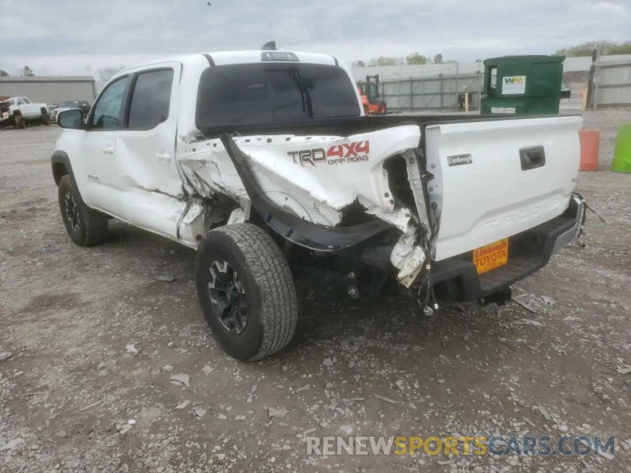 3 fotografías del automóvil dañado 5TFCZ5AN3MX255216 TOYOTA TACOMA 2021