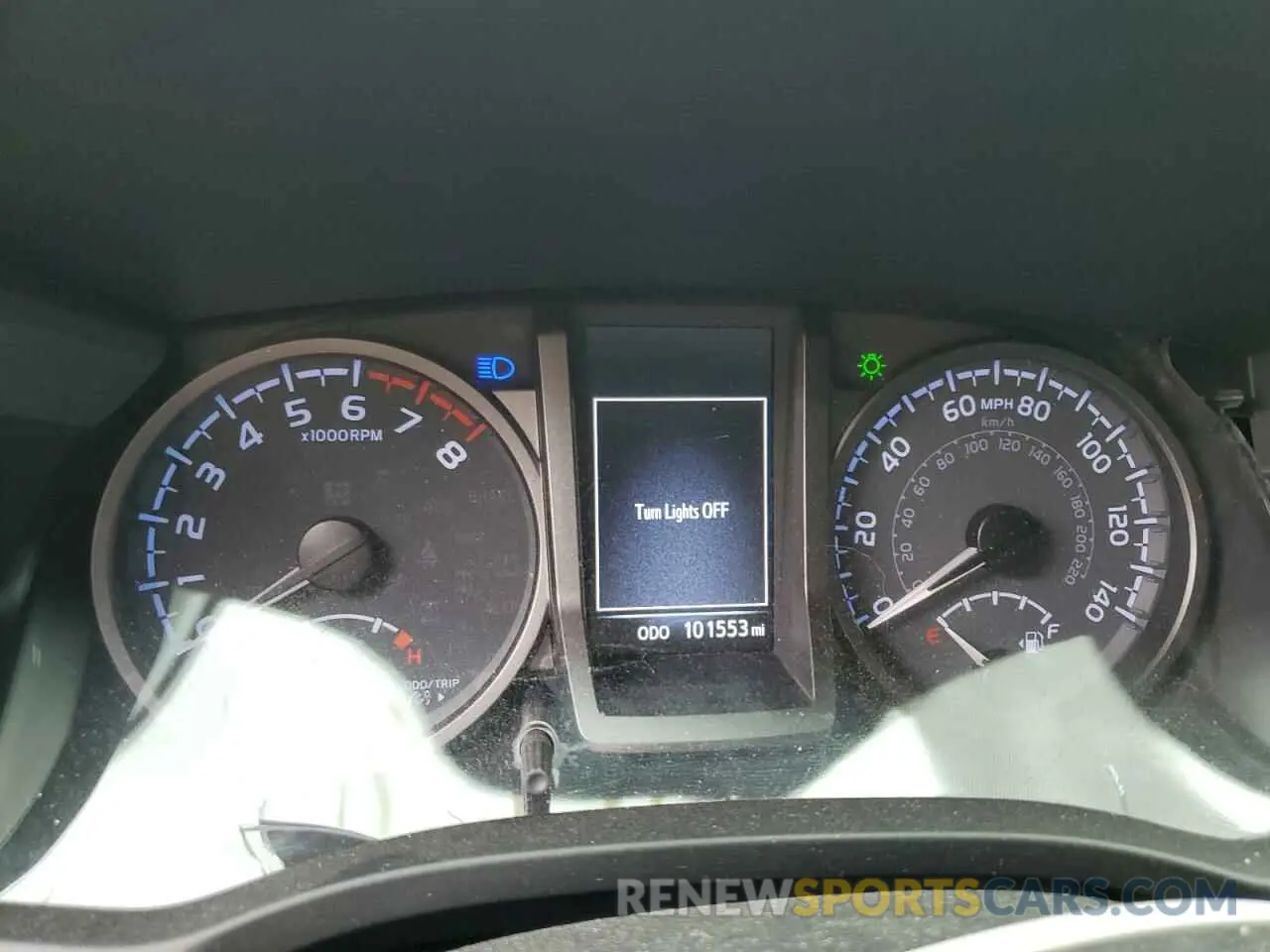 9 fotografías del automóvil dañado 5TFCZ5AN3MX260707 TOYOTA TACOMA 2021