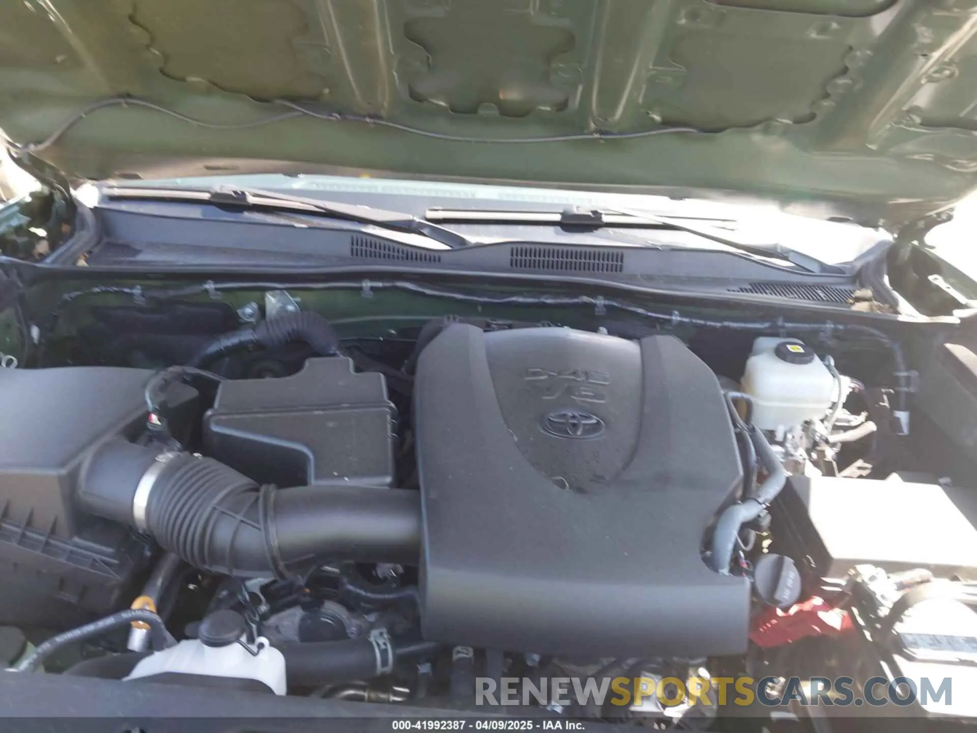 10 fotografías del automóvil dañado 5TFCZ5AN3MX270573 TOYOTA TACOMA 2021