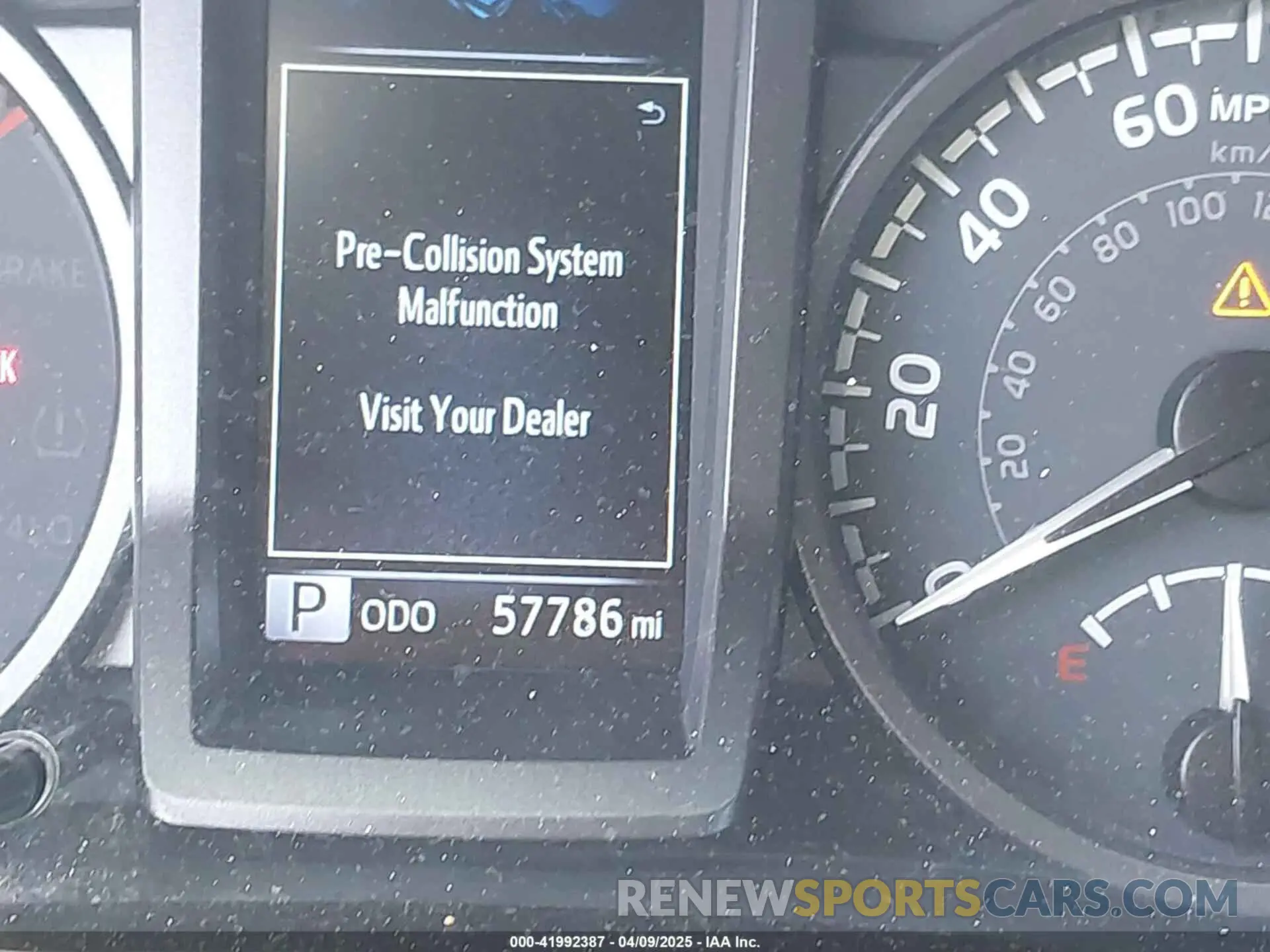 15 fotografías del automóvil dañado 5TFCZ5AN3MX270573 TOYOTA TACOMA 2021