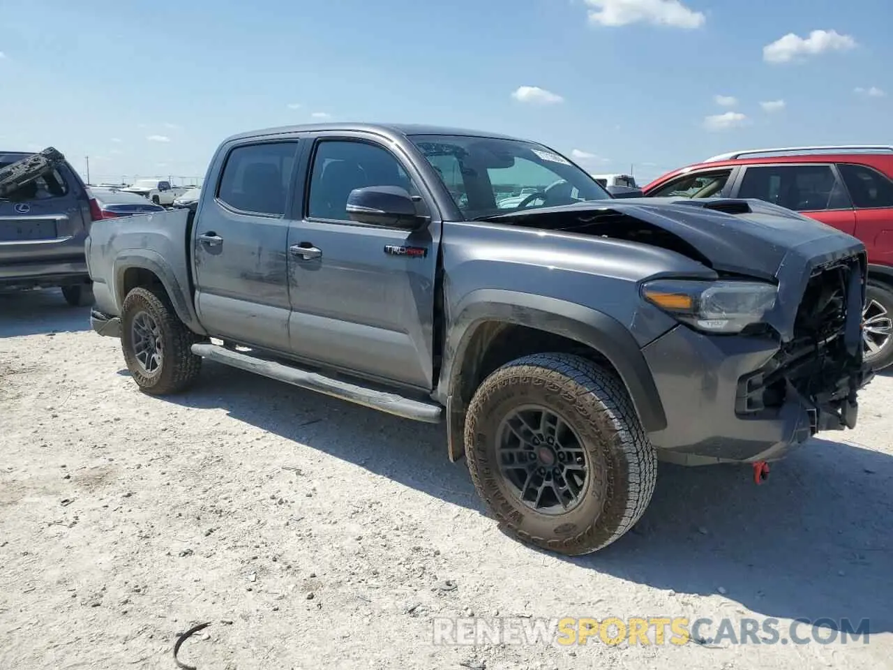 4 fotografías del automóvil dañado 5TFCZ5AN4MX275748 TOYOTA TACOMA 2021
